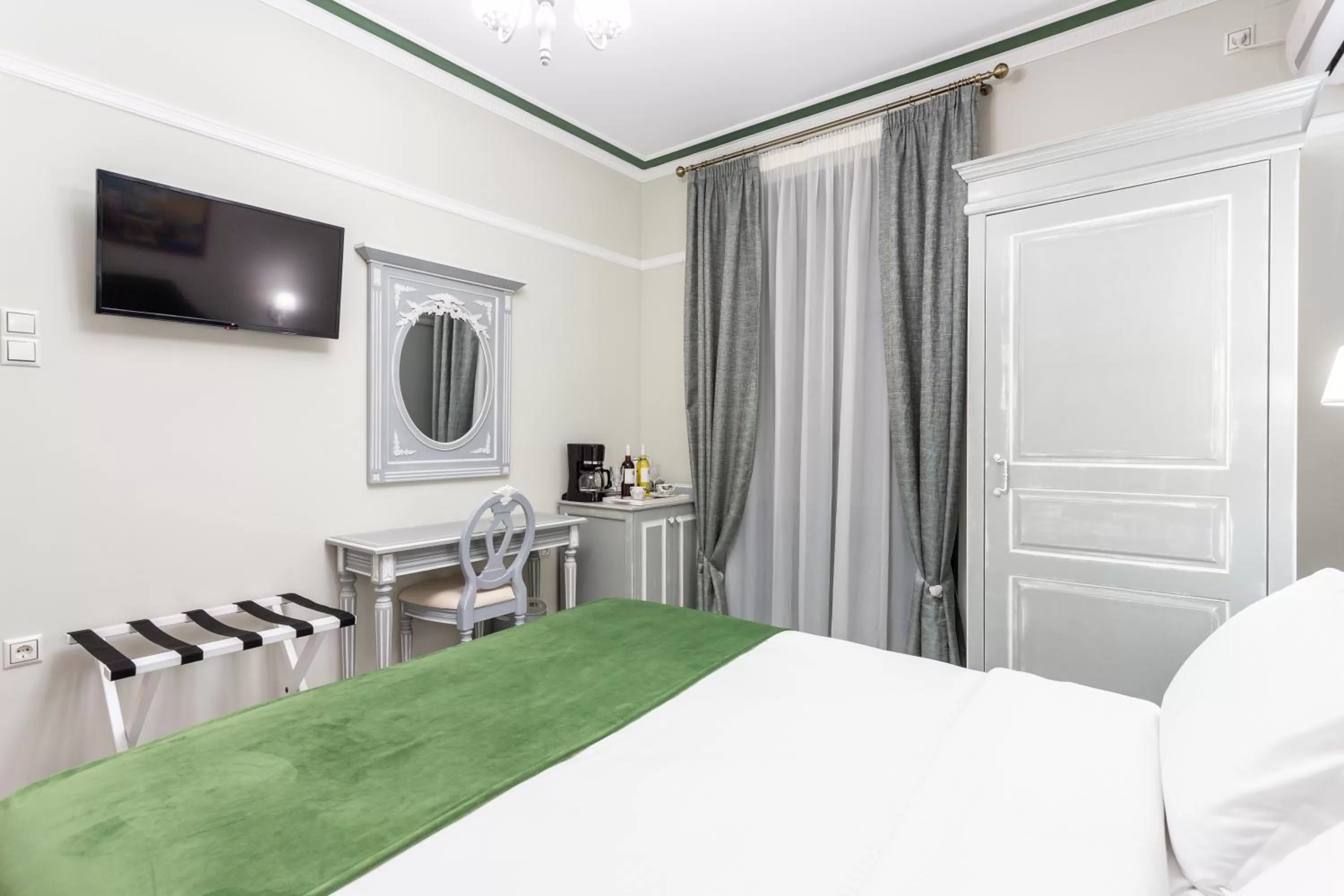 Bedroom, Bed in Pandrosos Divine Suites