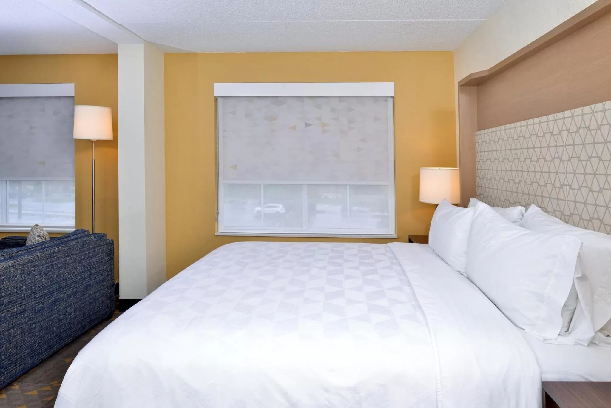 Bedroom, Bed in Holiday Inn Hotel & Suites Overland Park-Convention Center by IHG