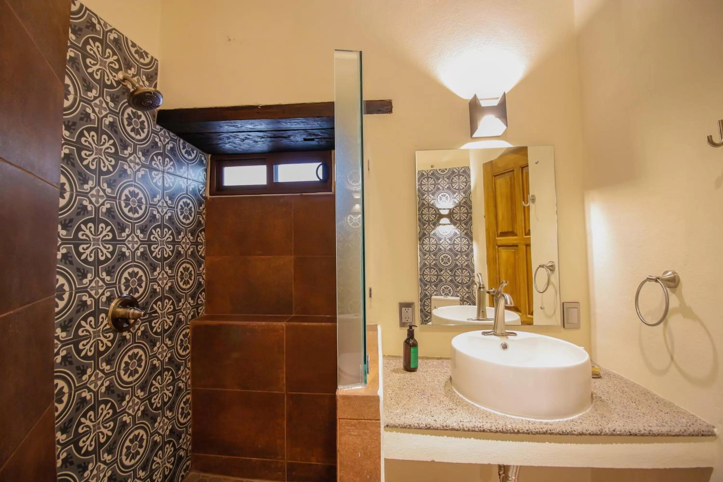 Bathroom in Hotel La Notaría