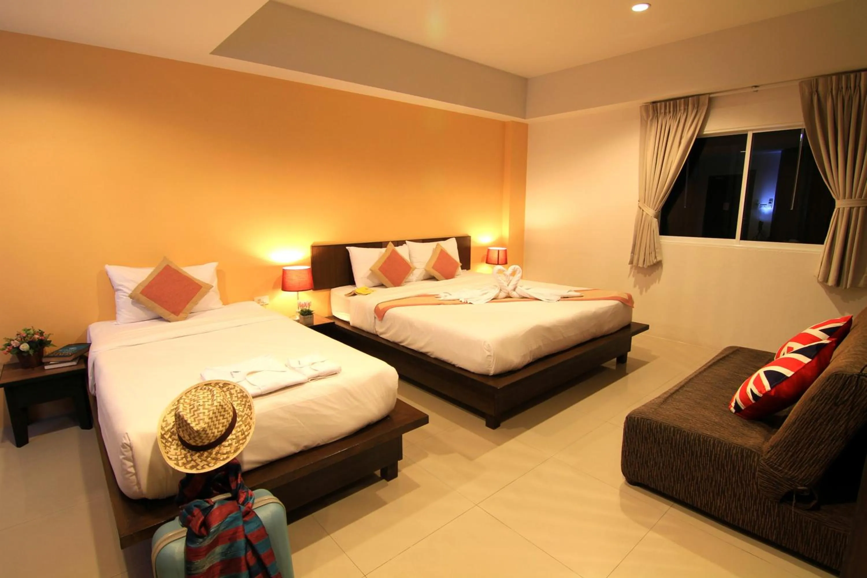 Photo of the whole room, Bed in Cool Residence Hotel