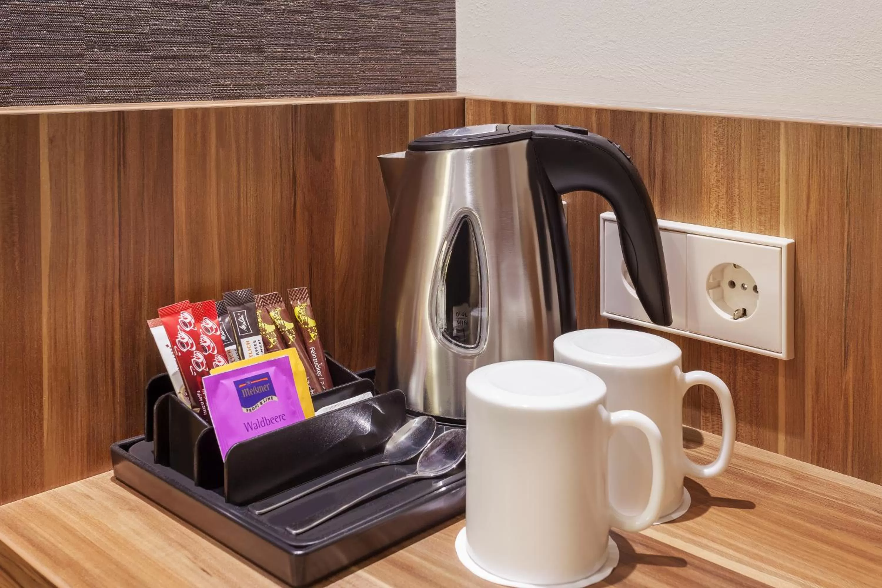Coffee/tea facilities in Holiday Inn Express Augsburg by IHG