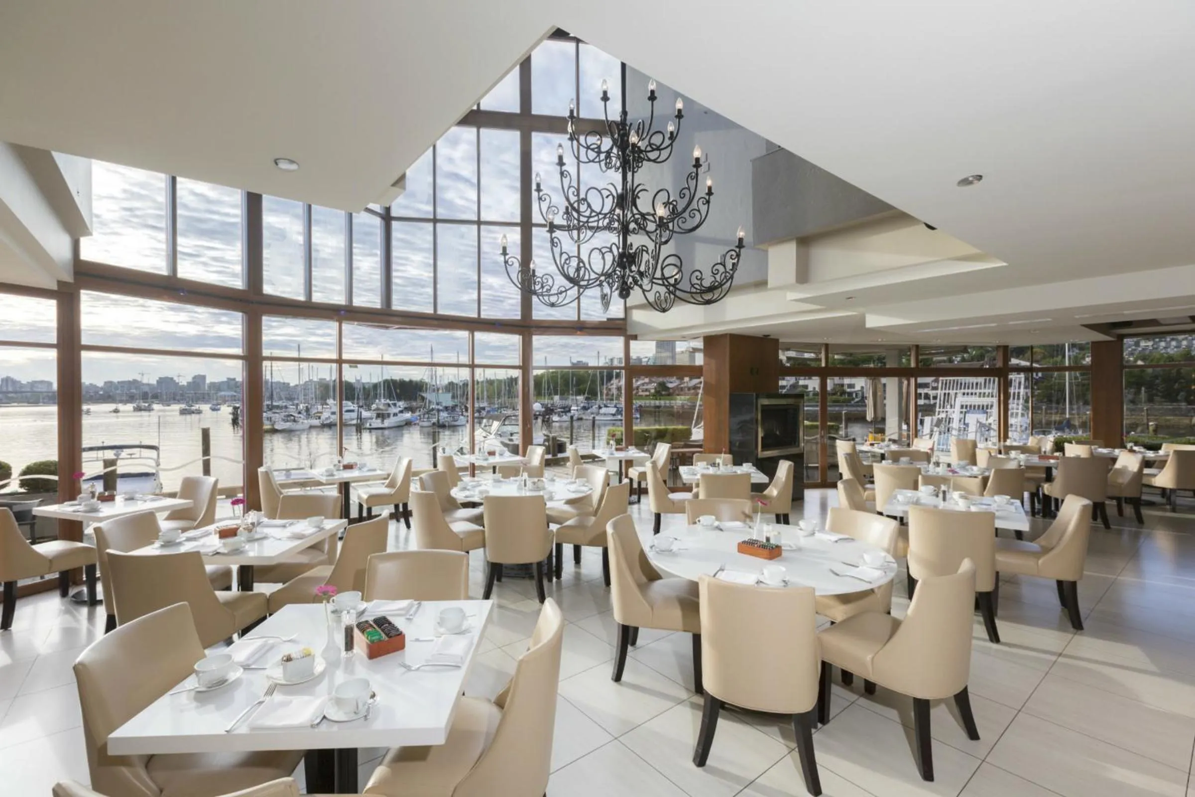 Restaurant/places to eat in Granville Island Hotel