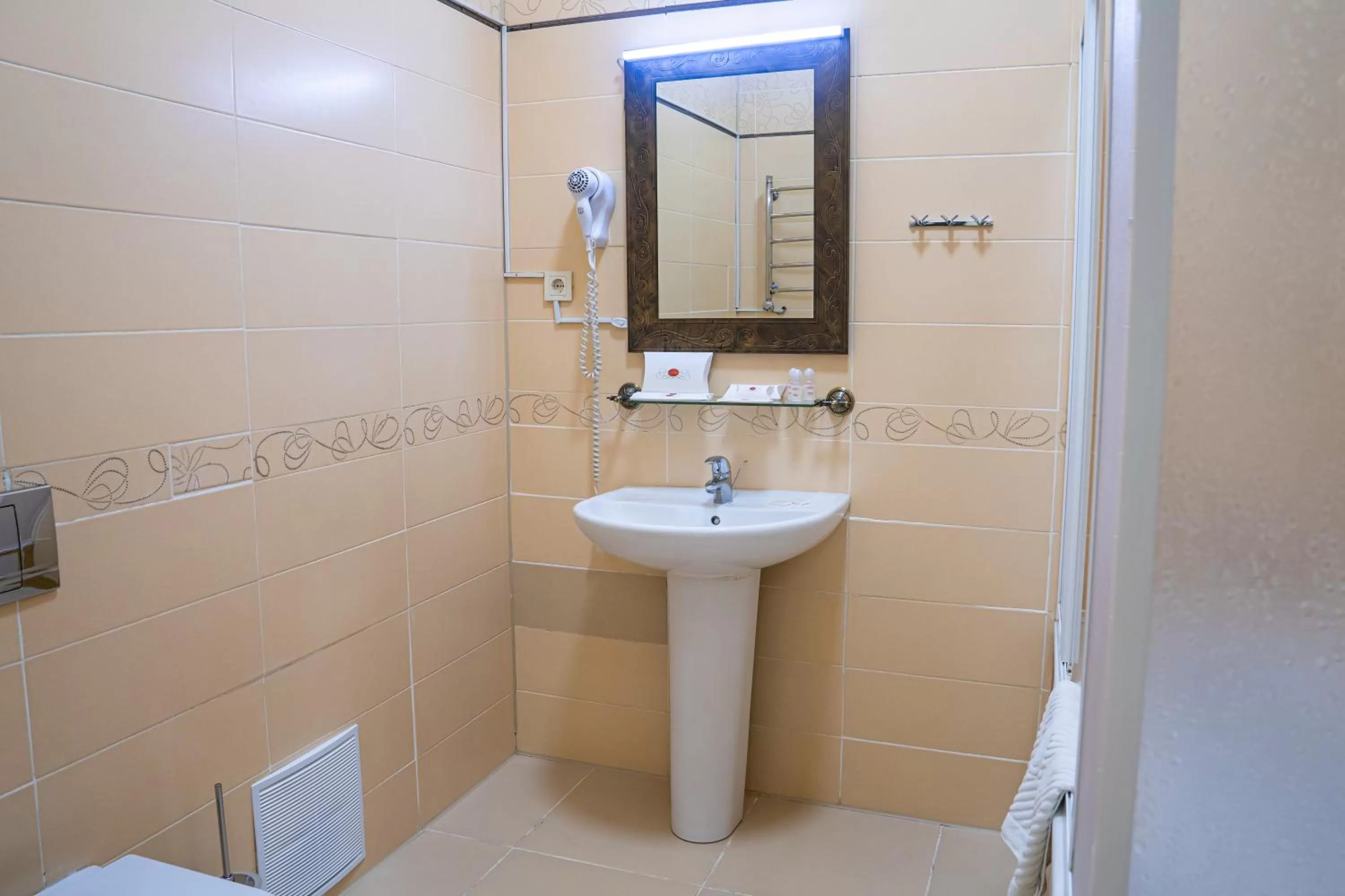 Bathroom in Belon Lux Hotel