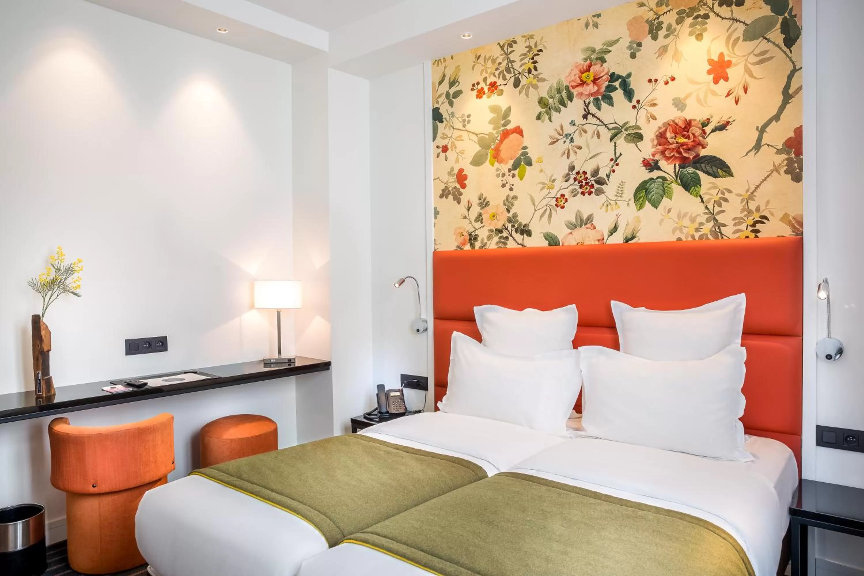 Photo of the whole room, Bed in Hotel Scarlett