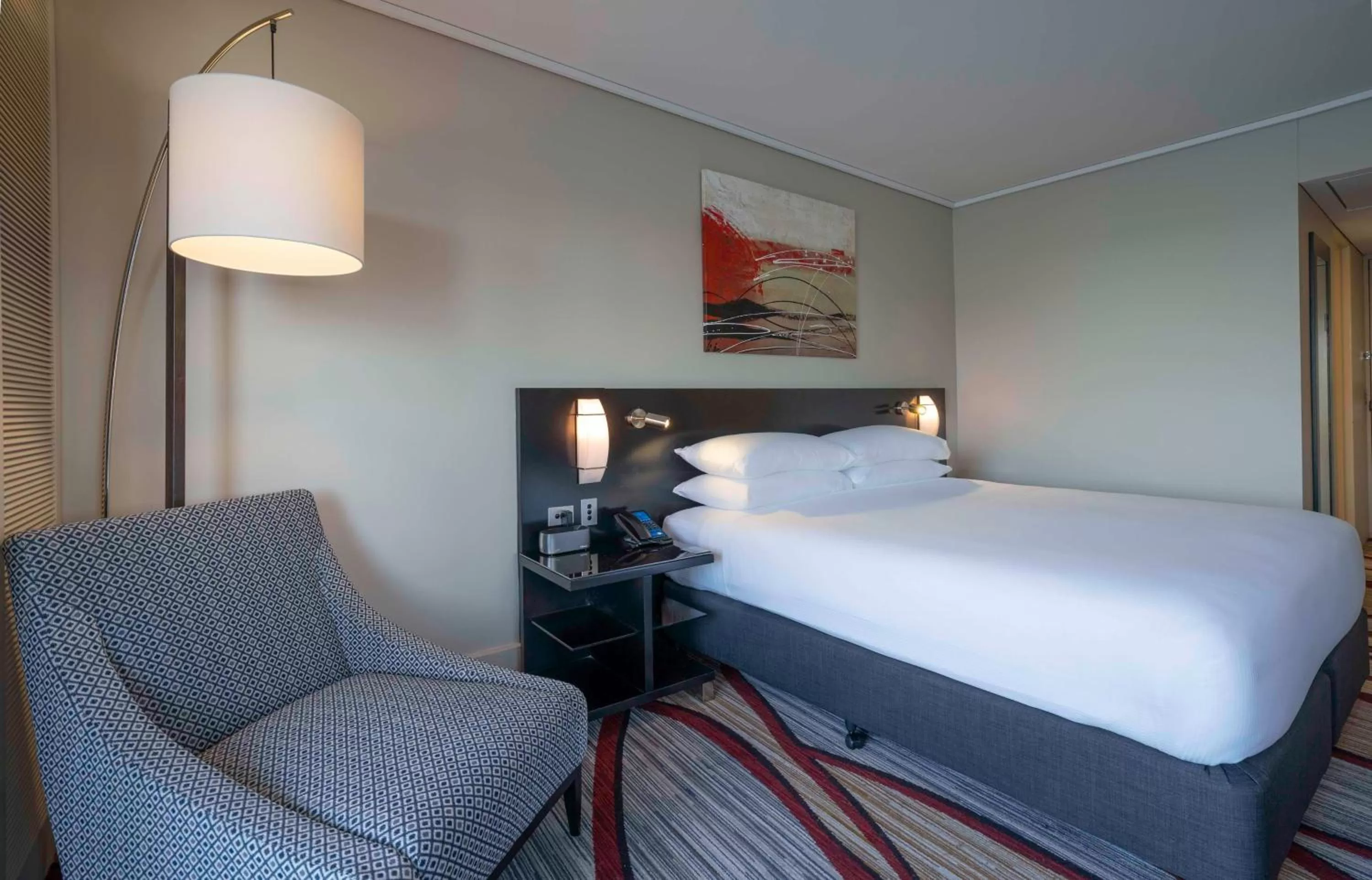 Bed in Hilton Cairns