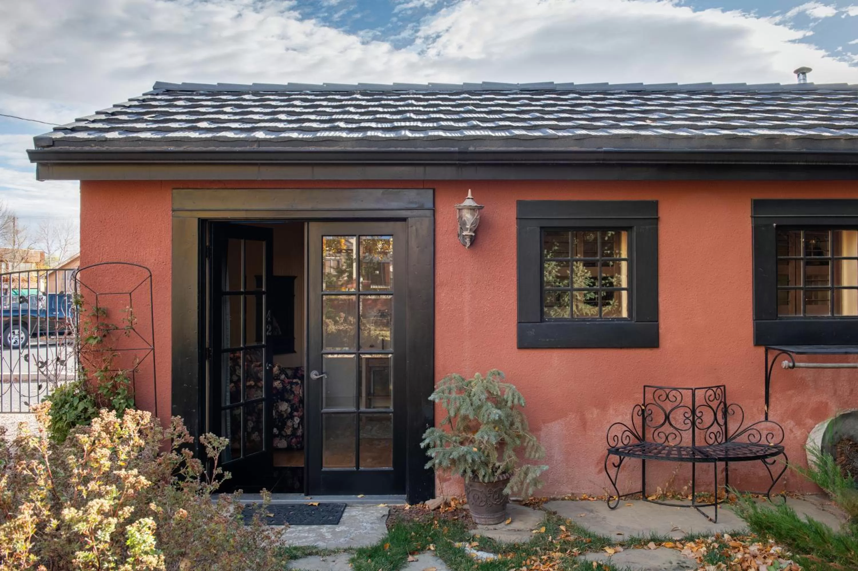 Property building in Chamberlin Inn