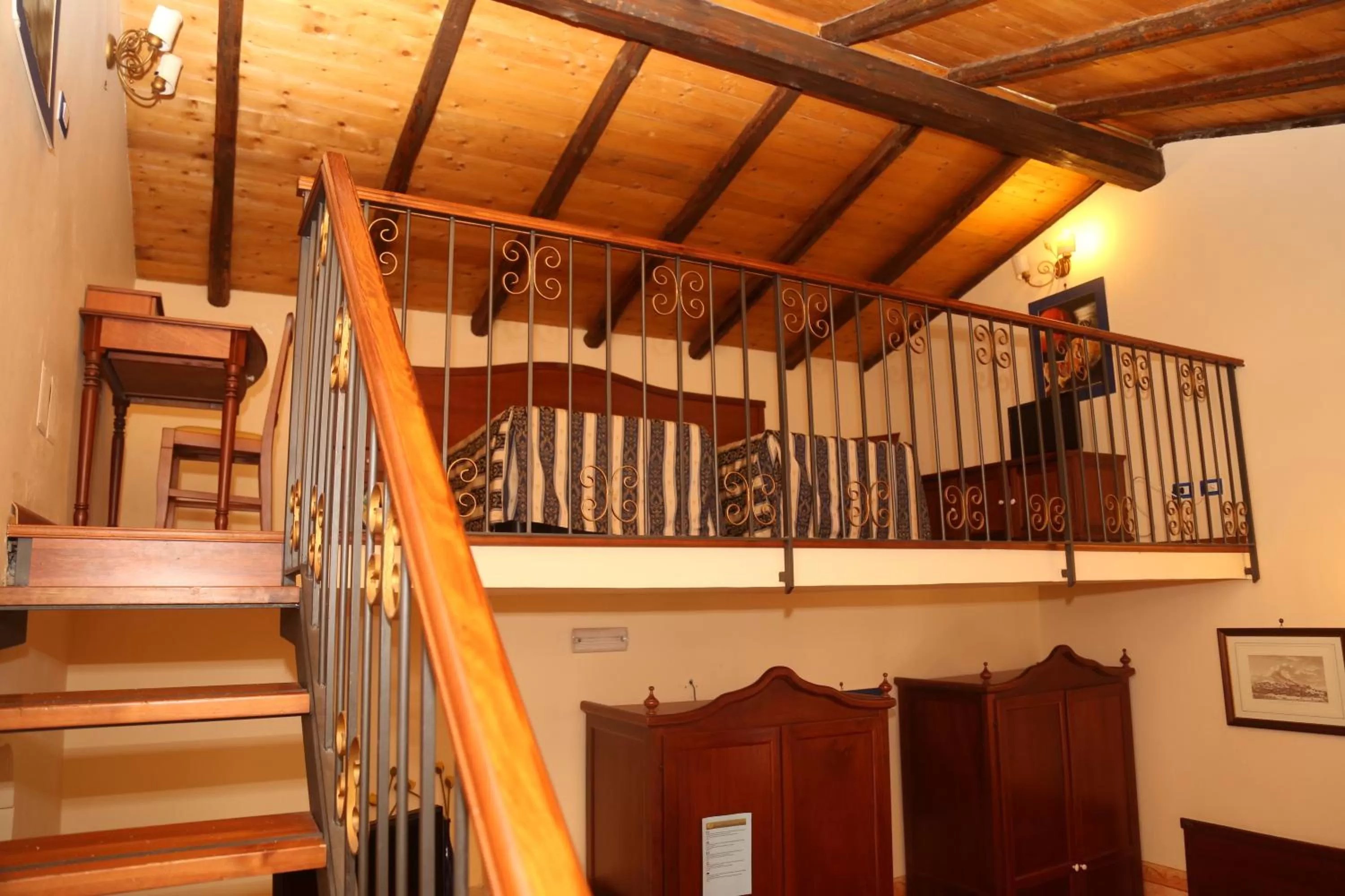 Photo of the whole room in Hotel Sangiuliano 132 centro storico Catania