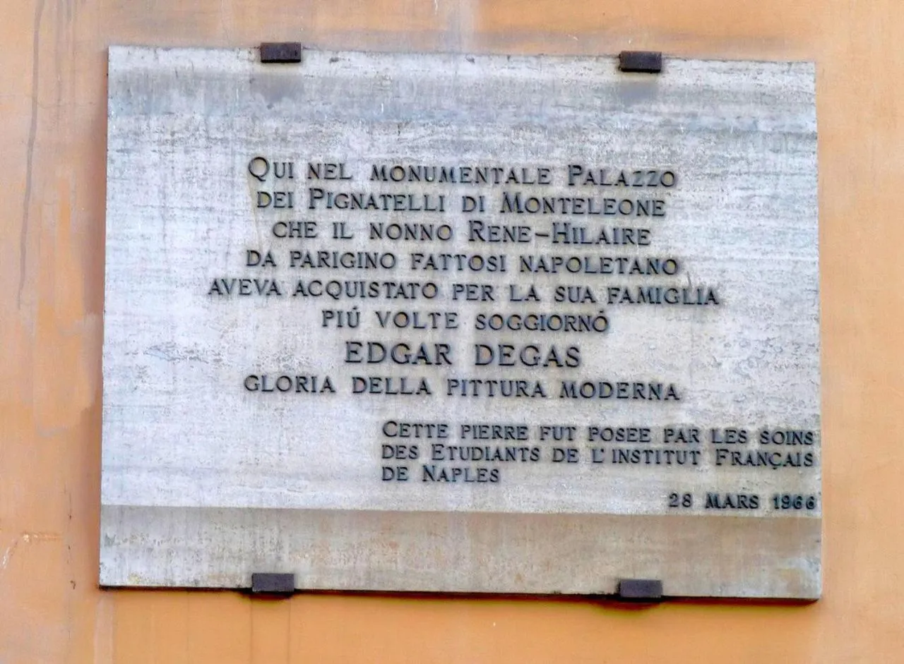 Text overlay in Maison Degas-Dimora di Charme