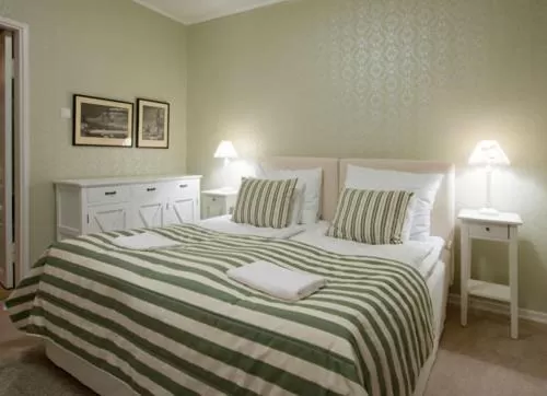 Bedroom, Bed in Ahlströmin Ruukki Noormarkku