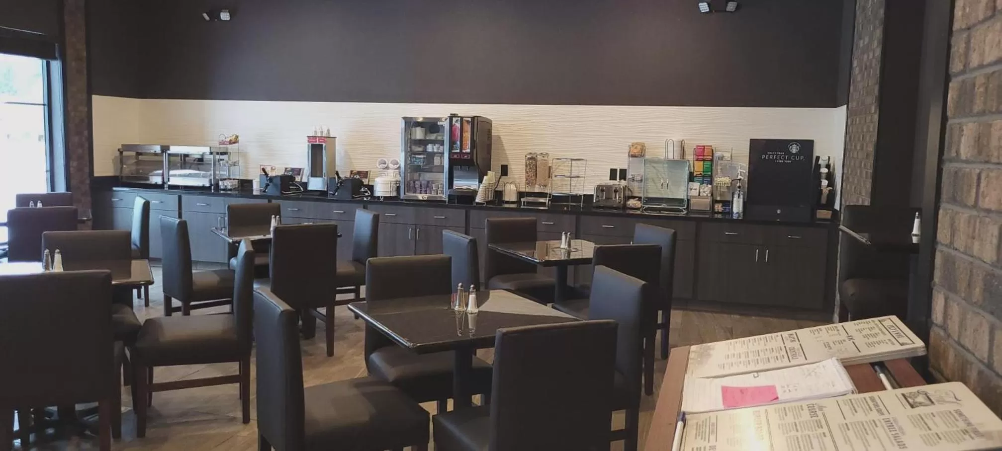 Breakfast in Cobblestone Hotel & Suites International Falls