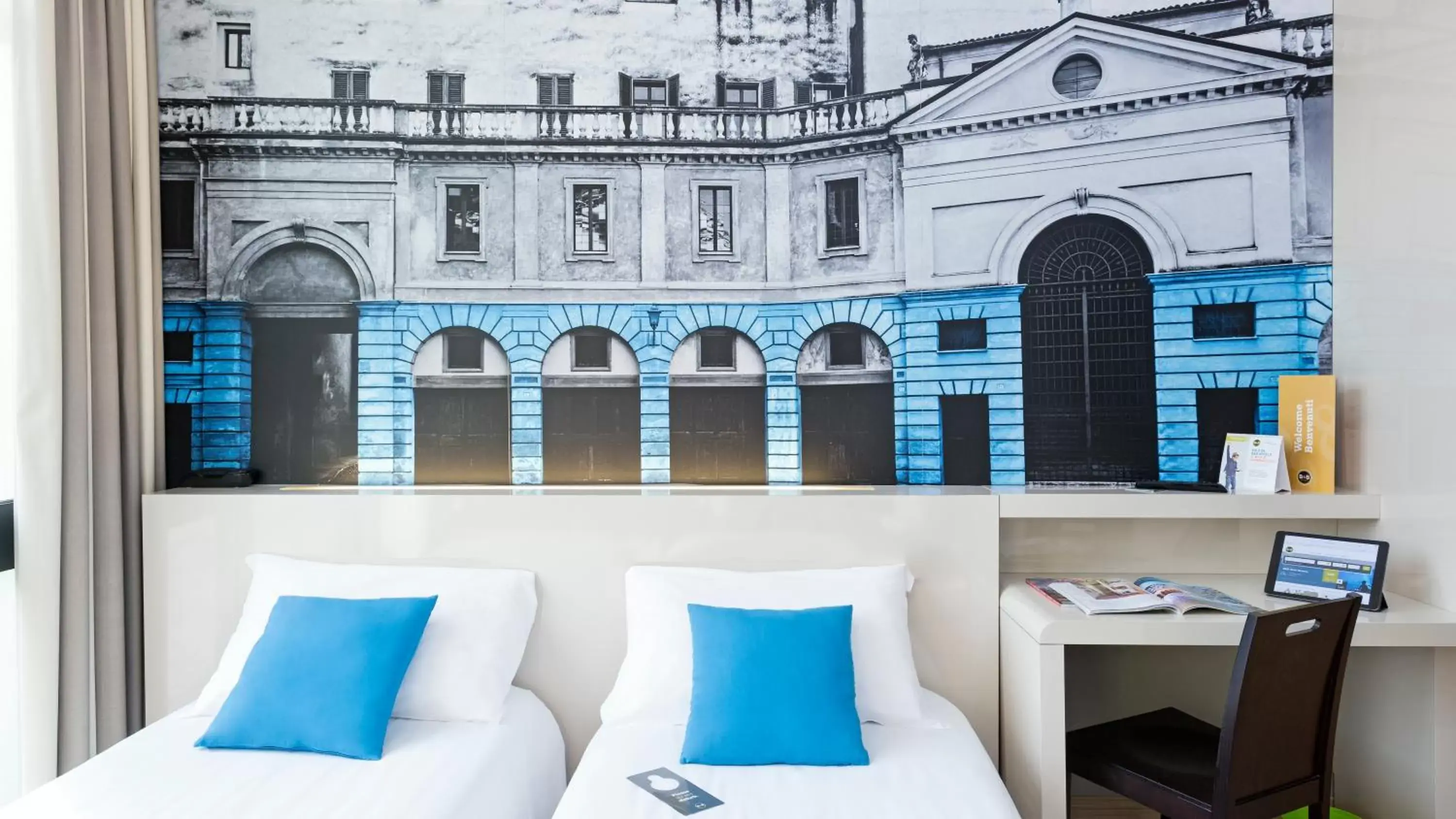 Twin Room in B&B Hotel Mantova Twin Room in B&B Hotel Mantova