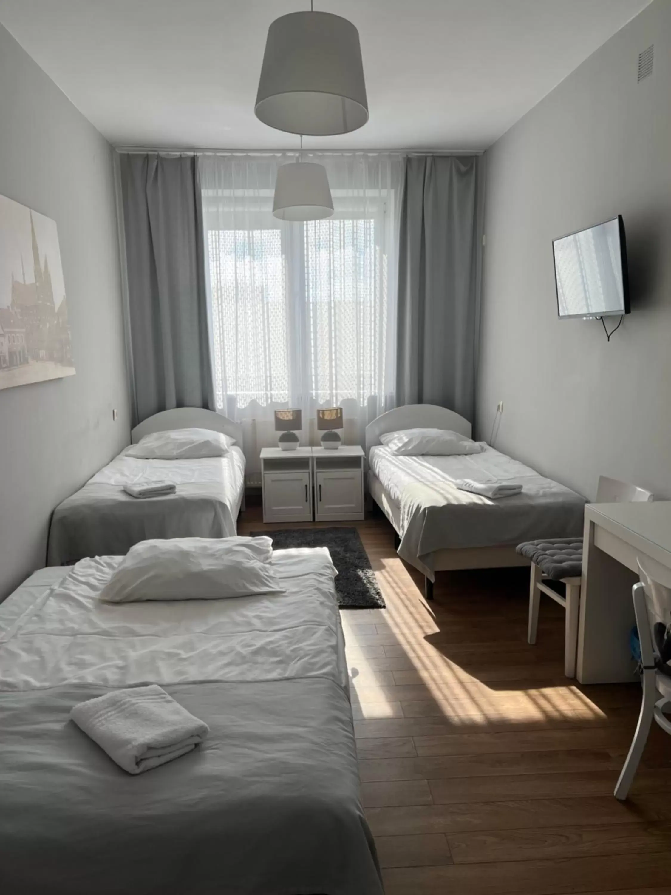 Triple Room with Shower in Hotel Turkovia Triple Room with Shower in Hotel Turkovia