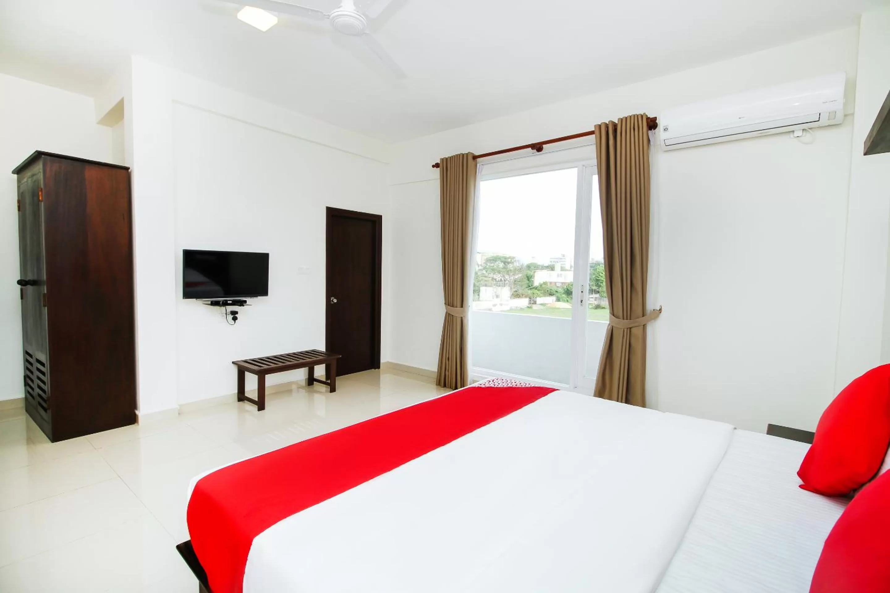 Bedroom, Bed in Hotel Nelly Marine