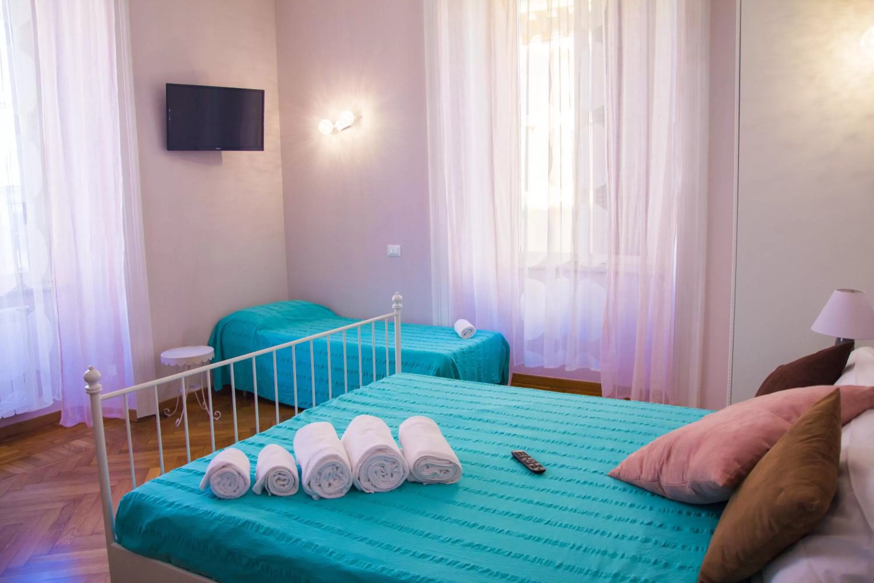 Bed in Sesto Suites Central