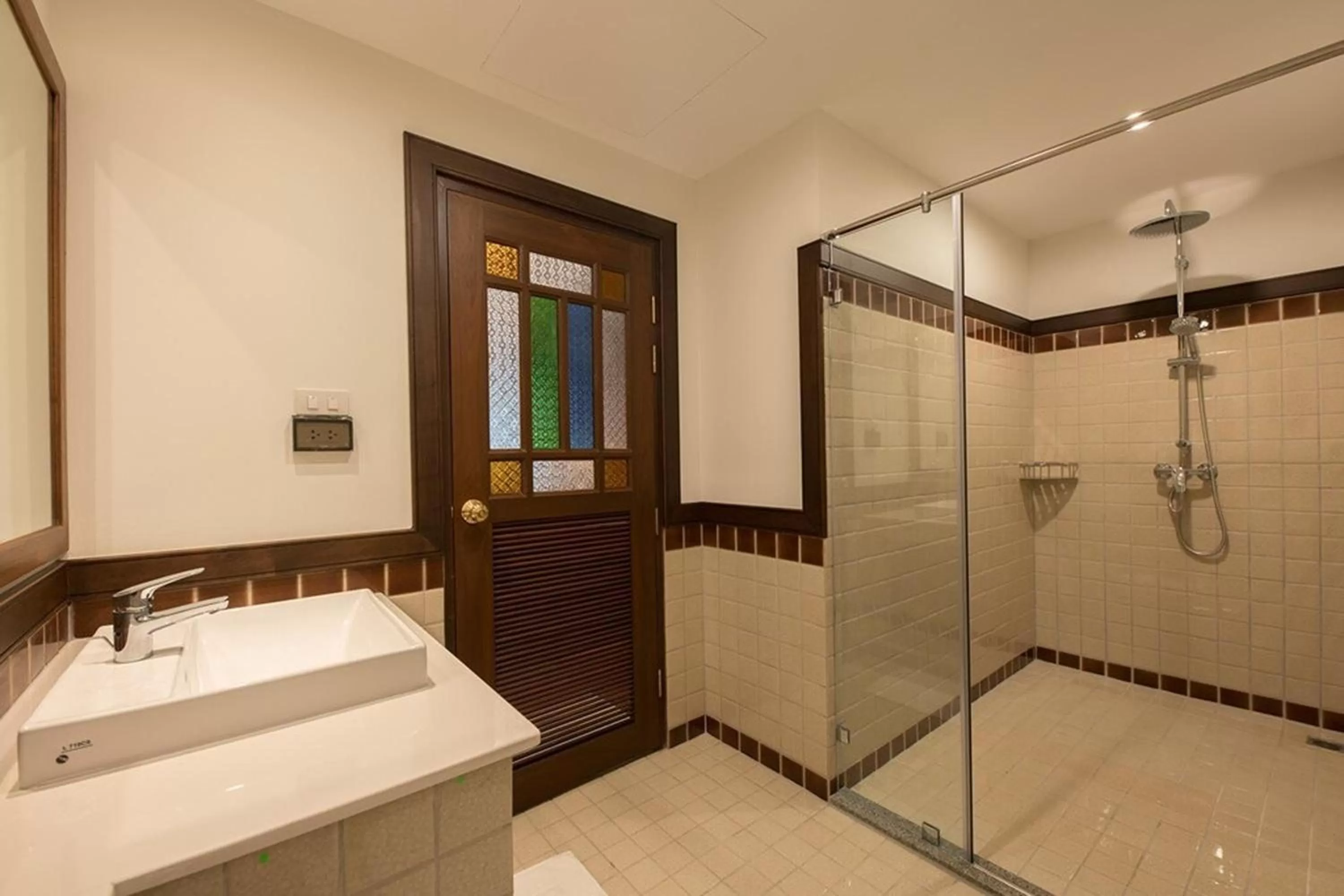 Shower in Villa Sanpakoi