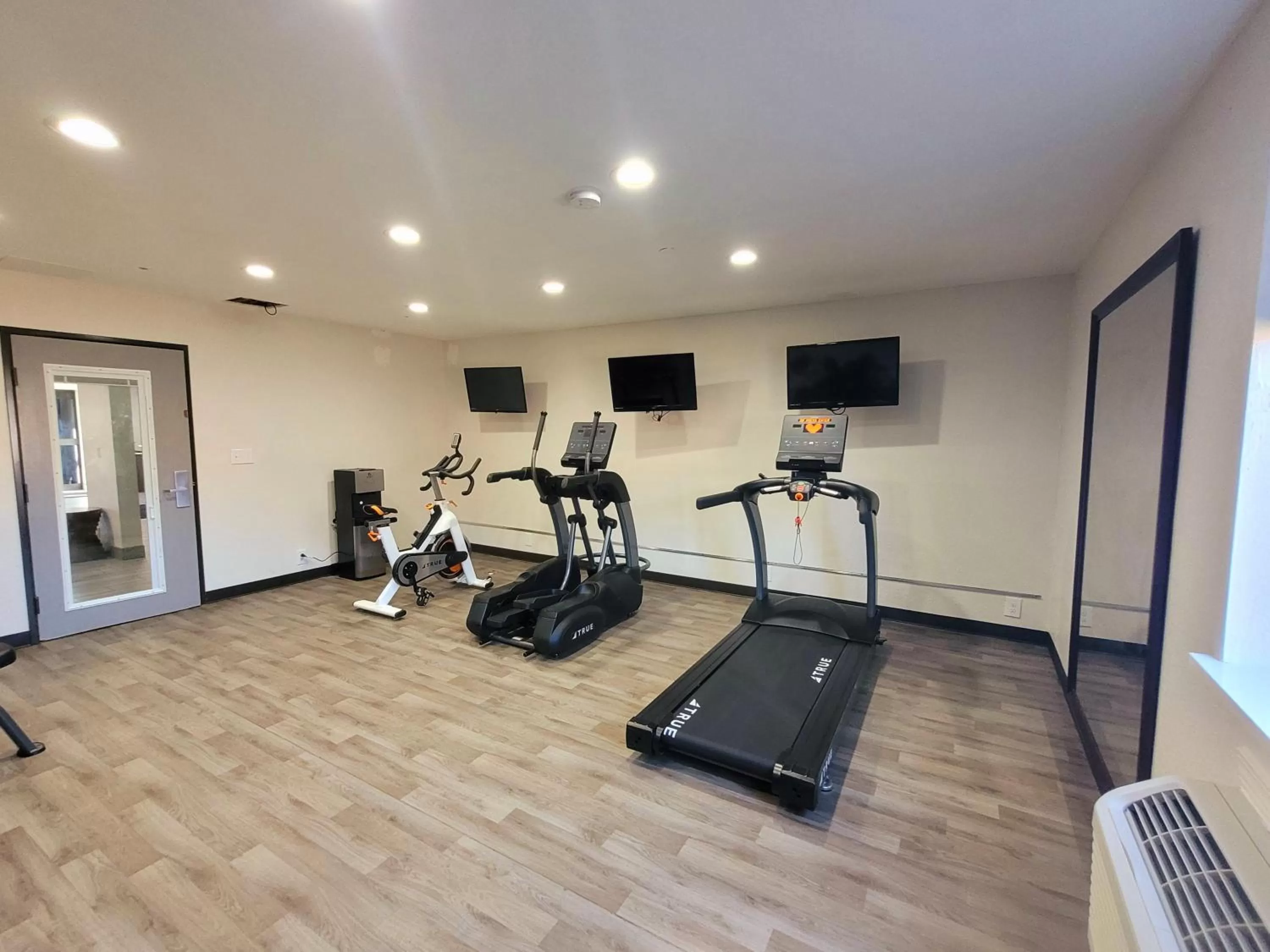Fitness centre/facilities in Clarion Pointe Harrodsburg-Danville