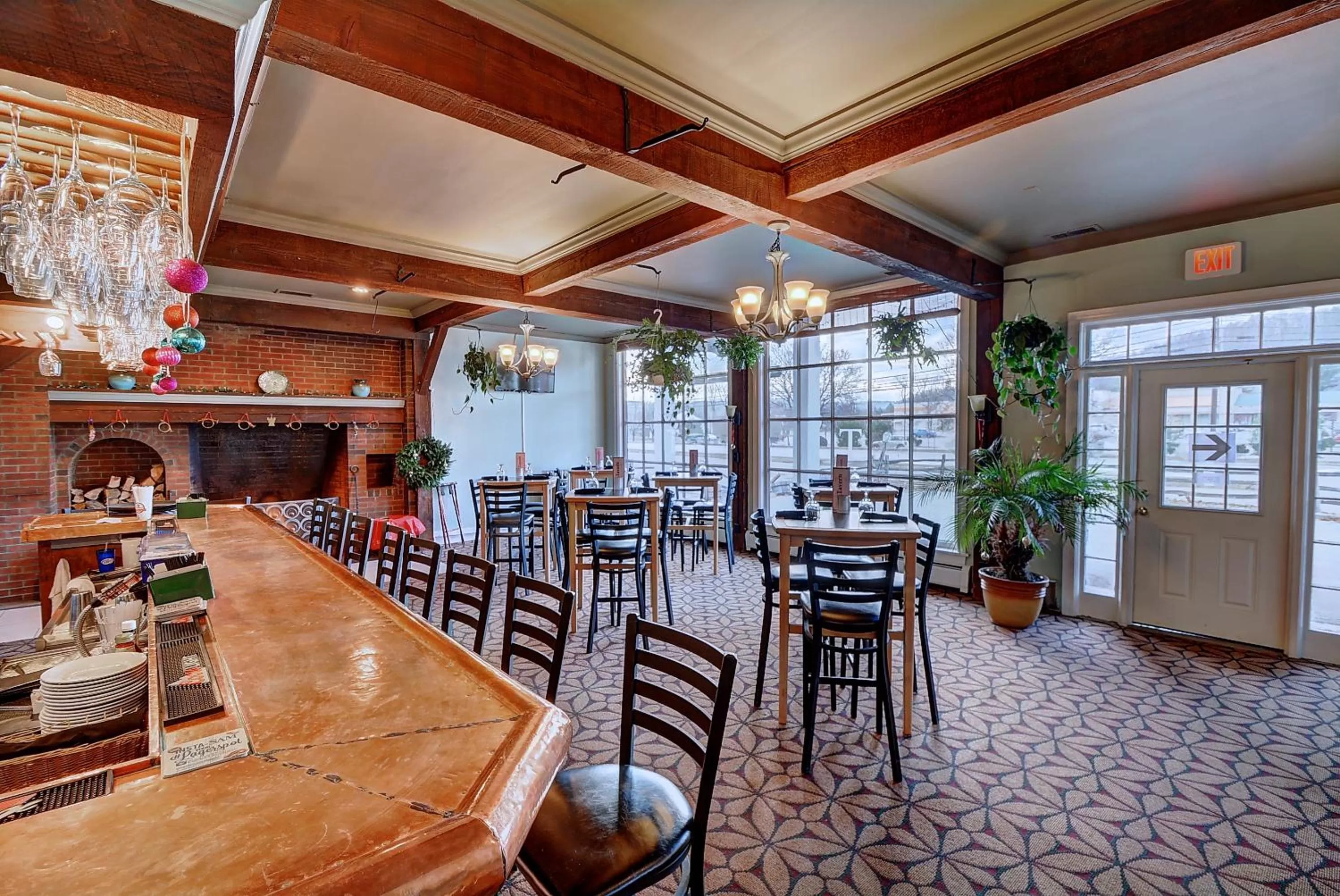 Lounge or bar in Colonial Motel and Spa