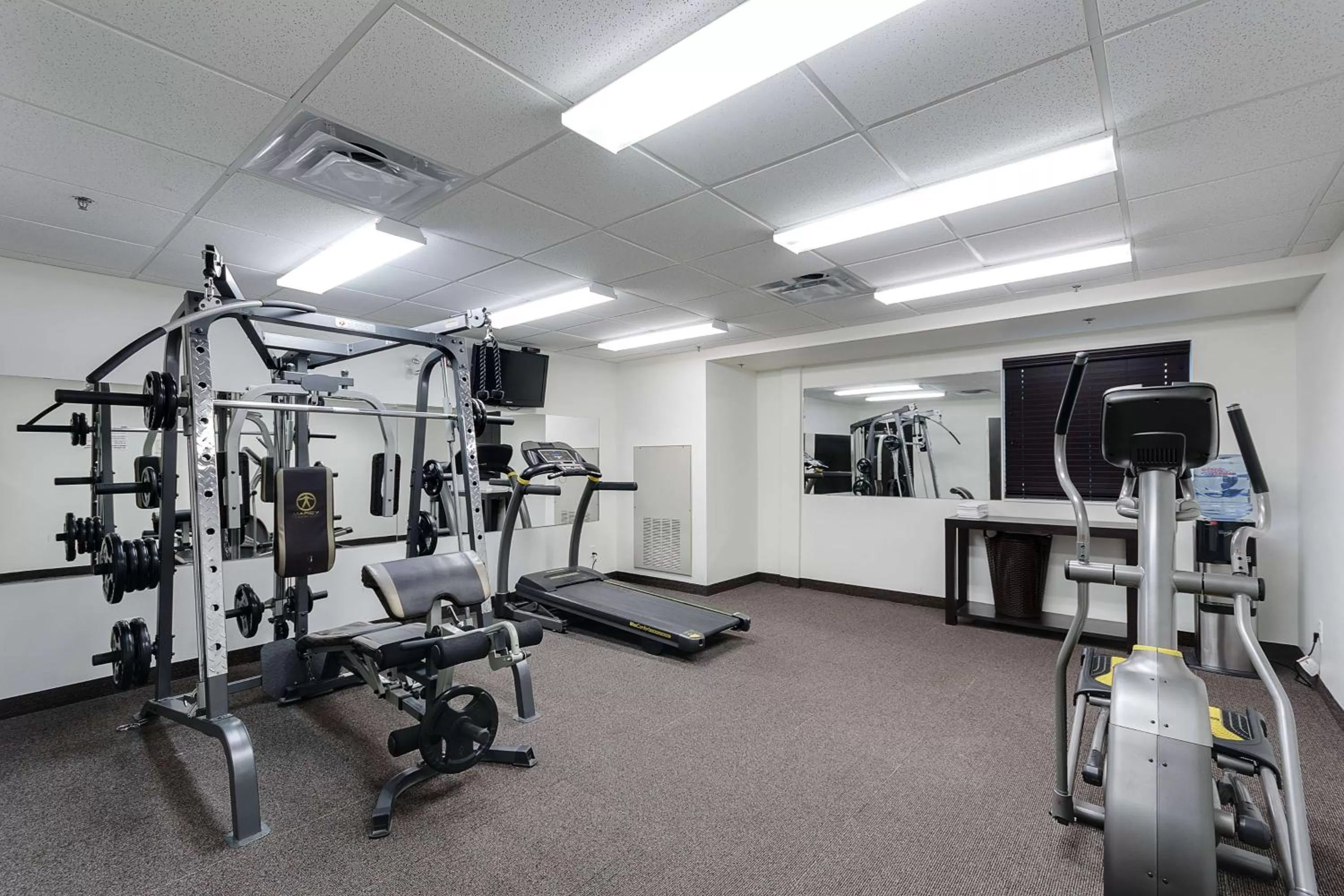 Fitness centre/facilities in Motel 6-Brandon, MB