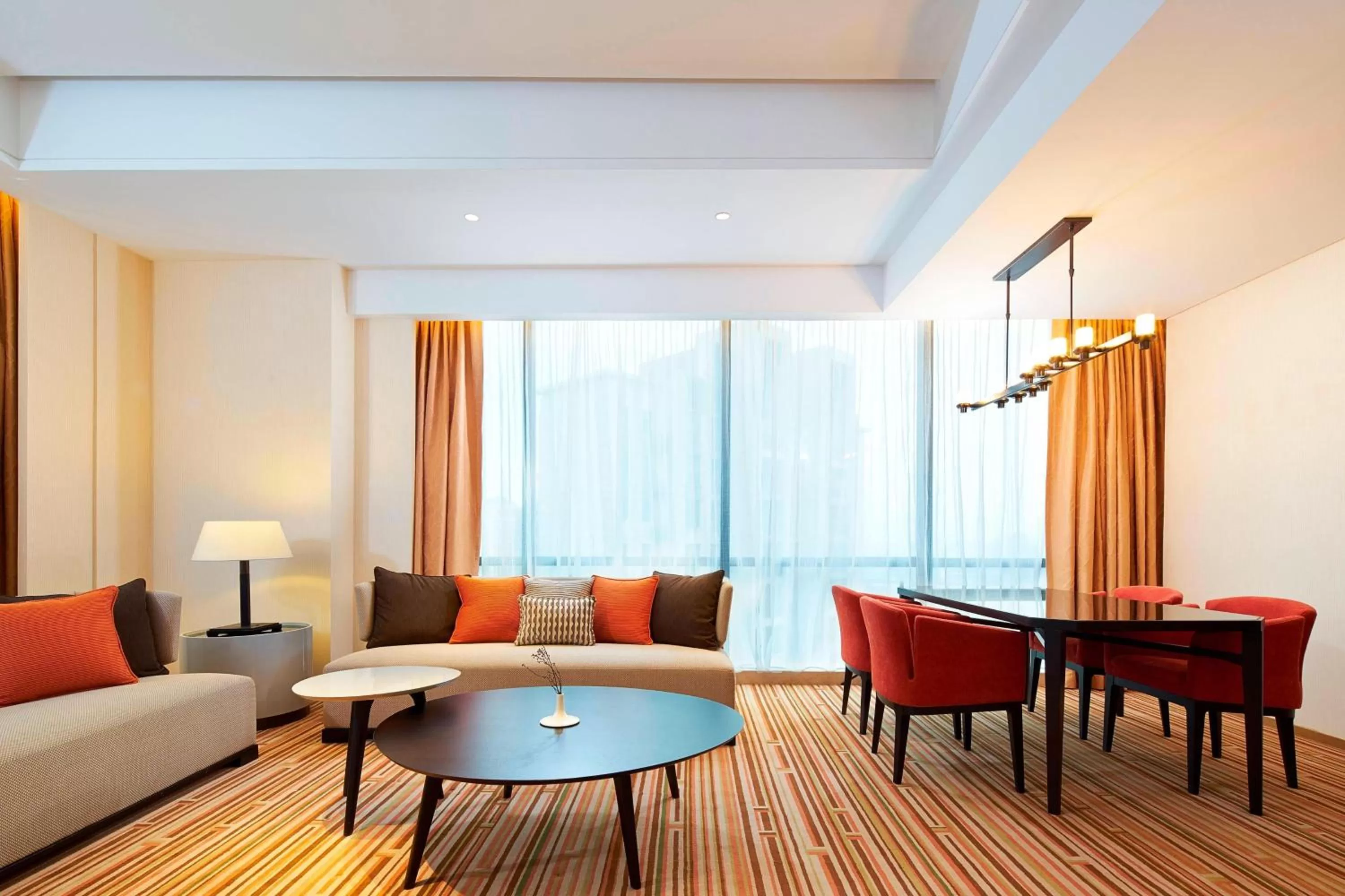 Photo of the whole room in Four Points By Sheraton Guilin Lingui