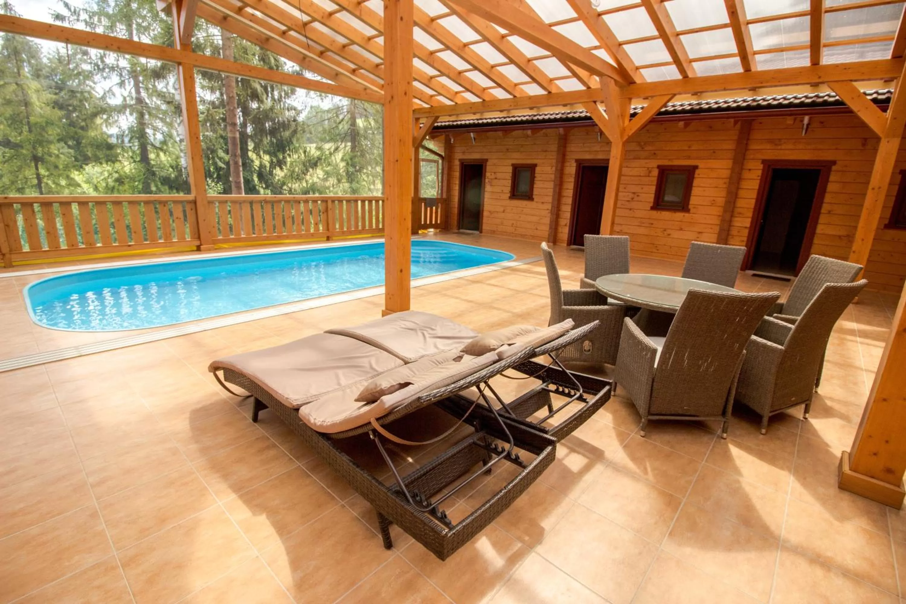 Swimming pool in SKI CIERNY BALOG