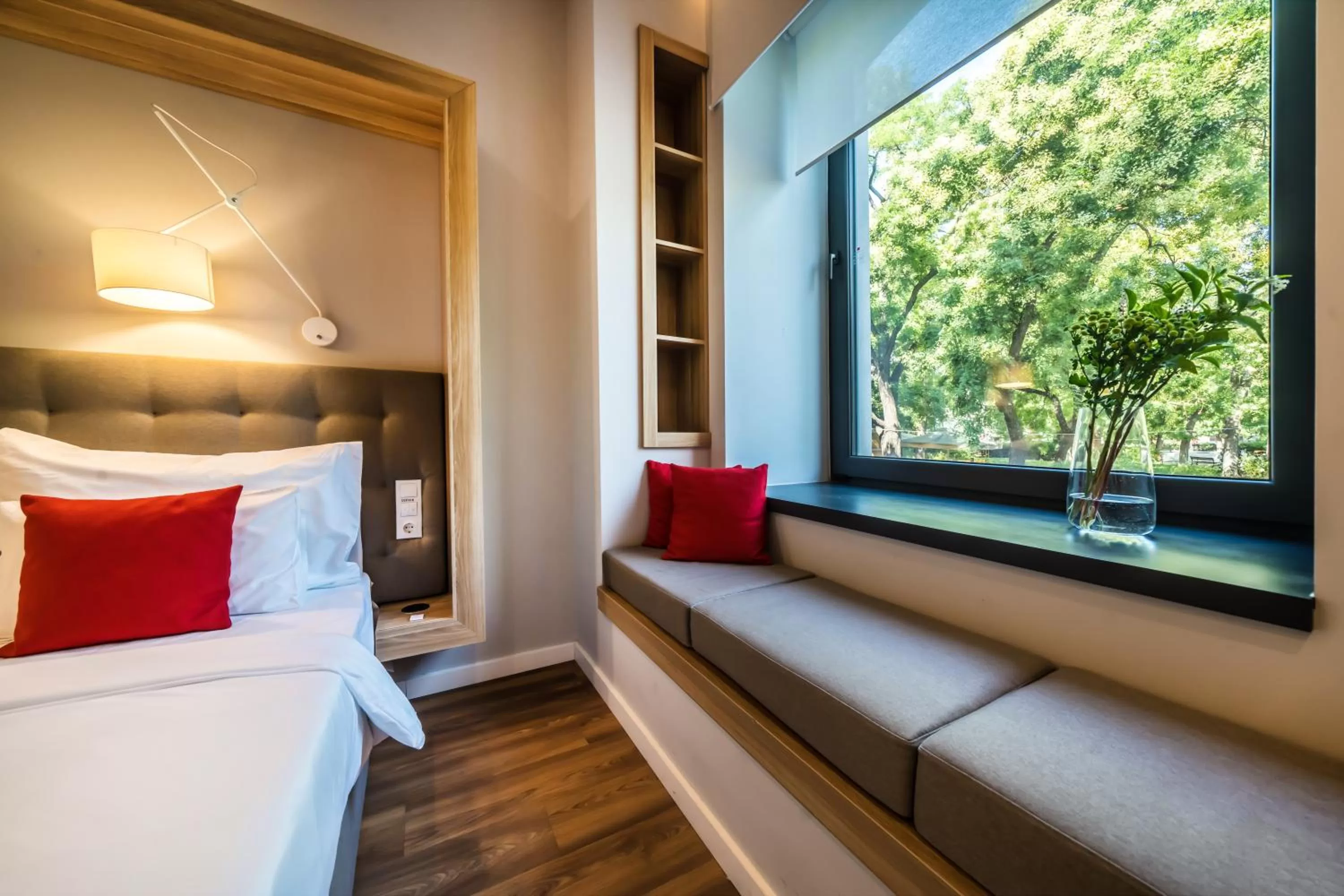 Seating area, Bed in Up Hotel Budapest