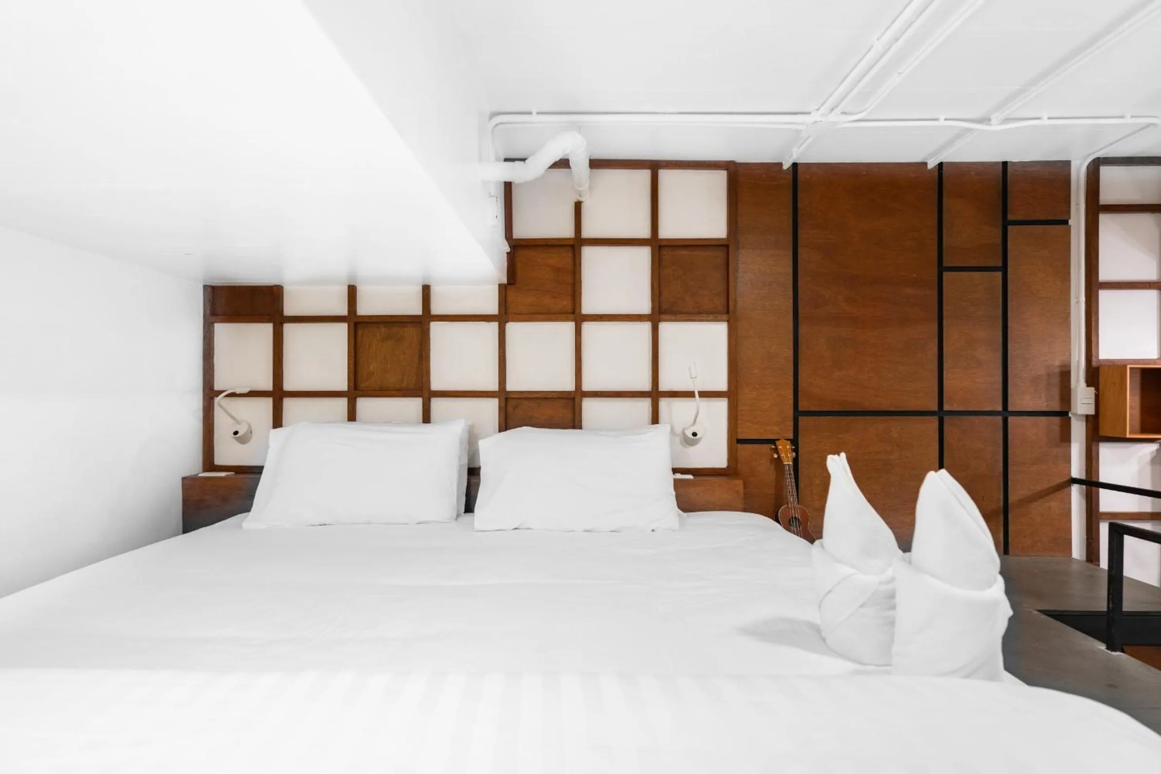 Property building, Bed in Book a Bed Poshtel - SHA Plus