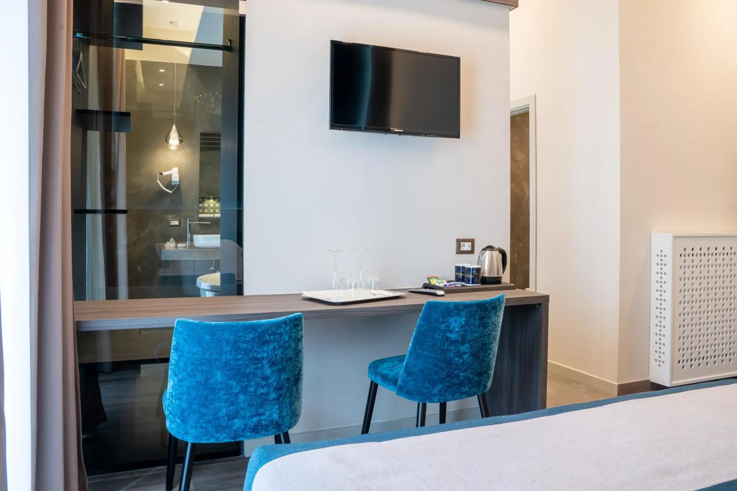 Queen Suite with Spa Bath in San Lorenzo - Boutique Hotel & SPA Queen Suite with Spa Bath in San Lorenzo - Boutique Hotel & SPA