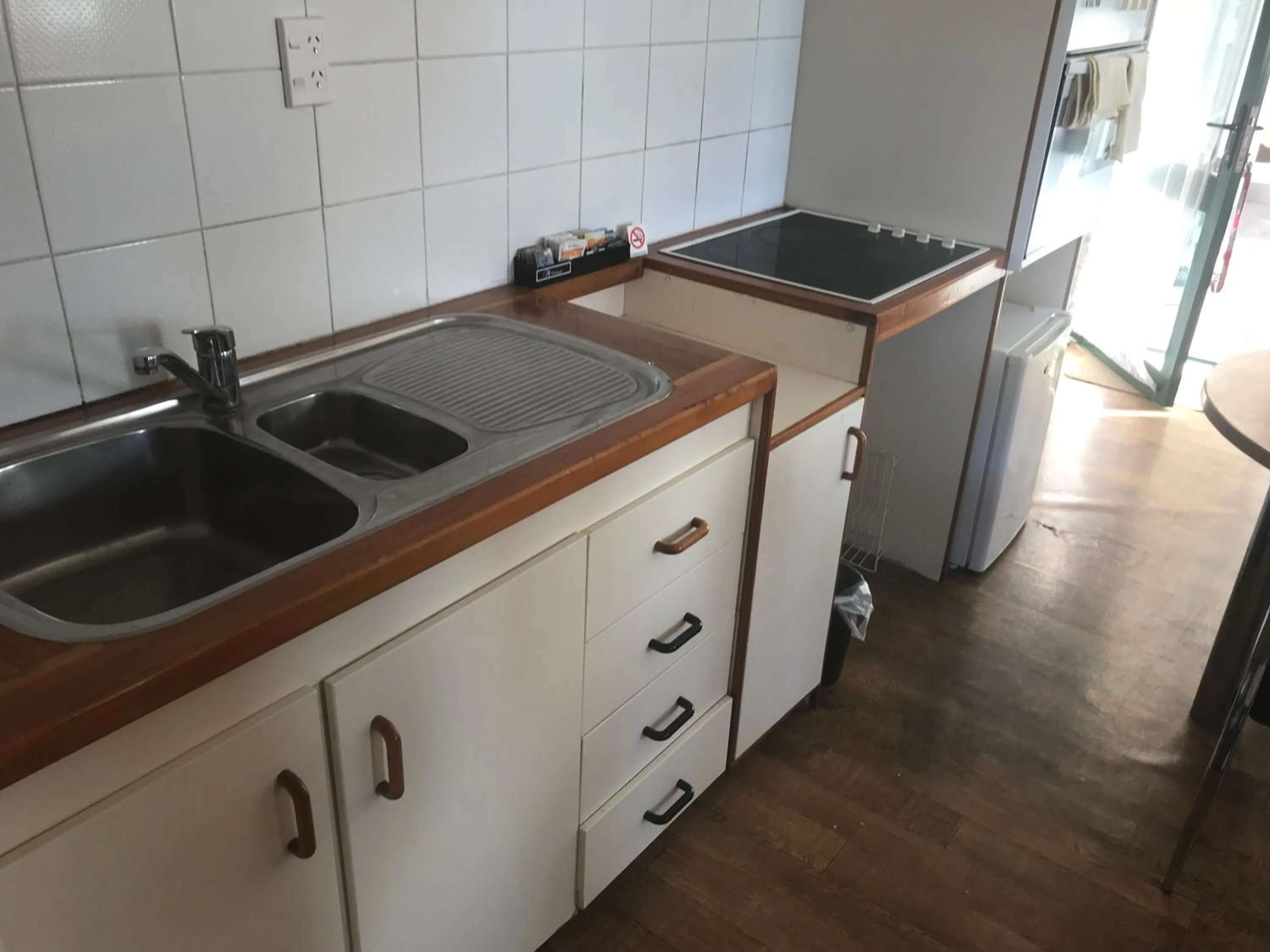 Gateway International Motel