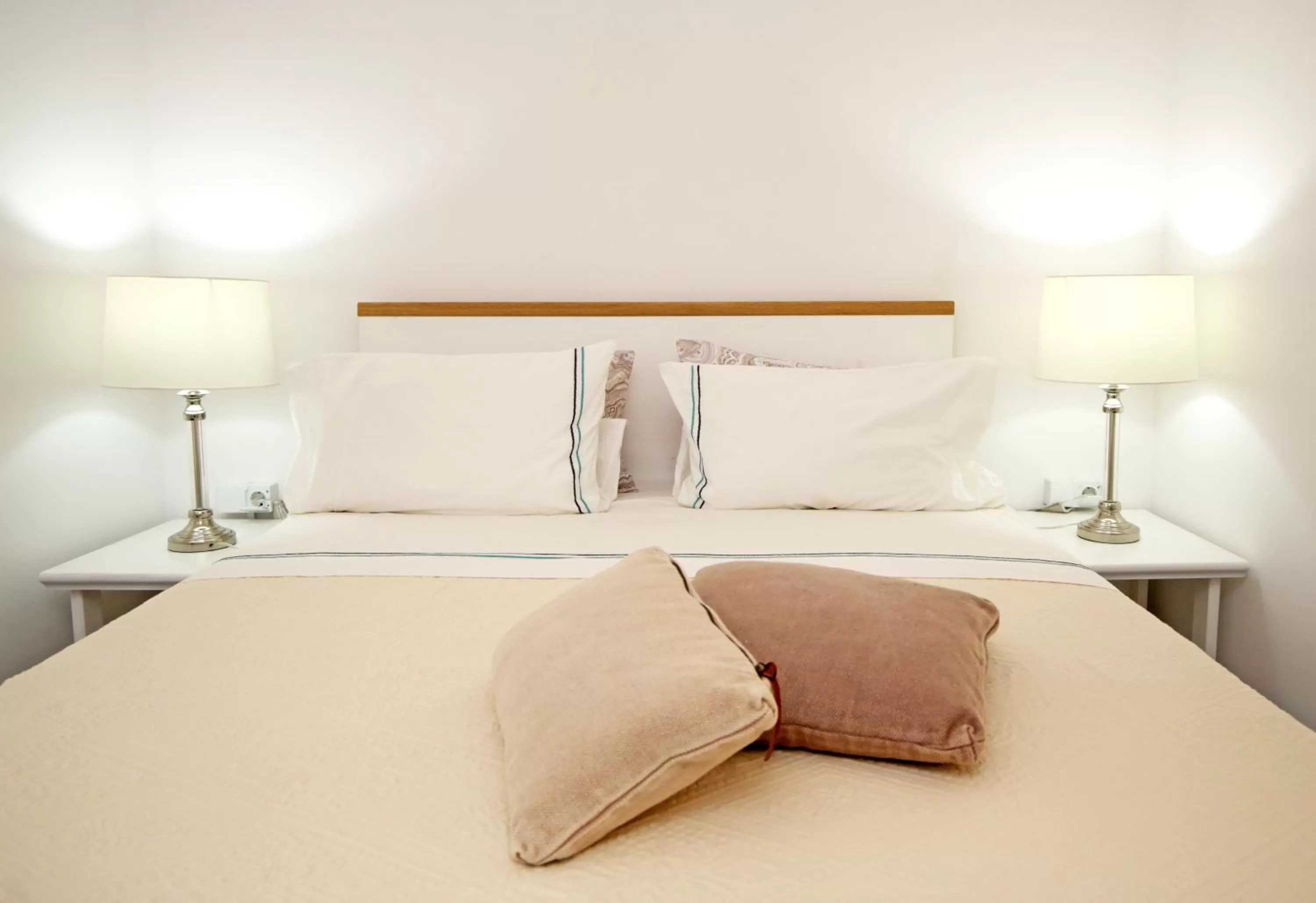 Decorative detail, Bed in Swan City Apartment & Room