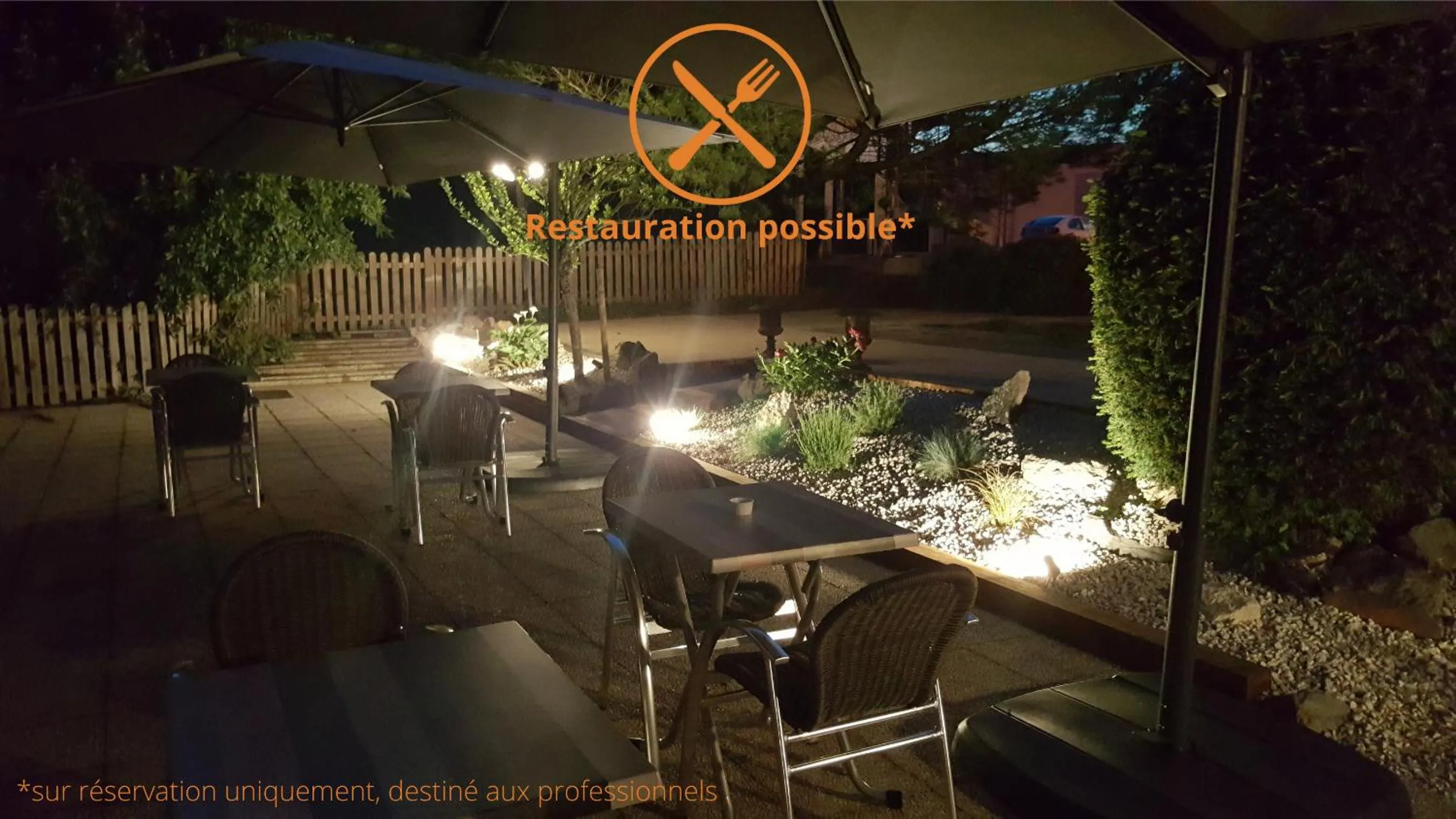 Patio in Contact Hotel Atoll