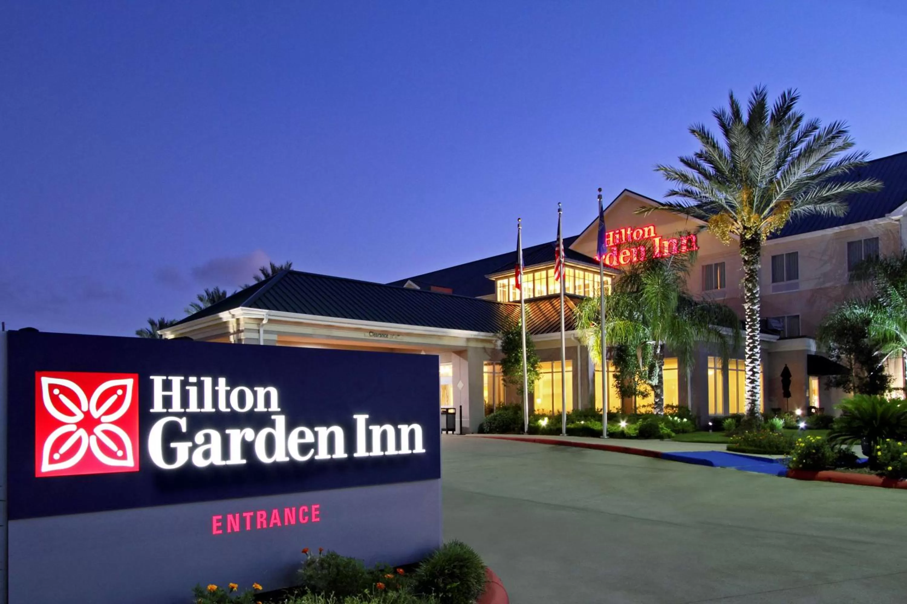 Property building in Hilton Garden Inn Beaumont