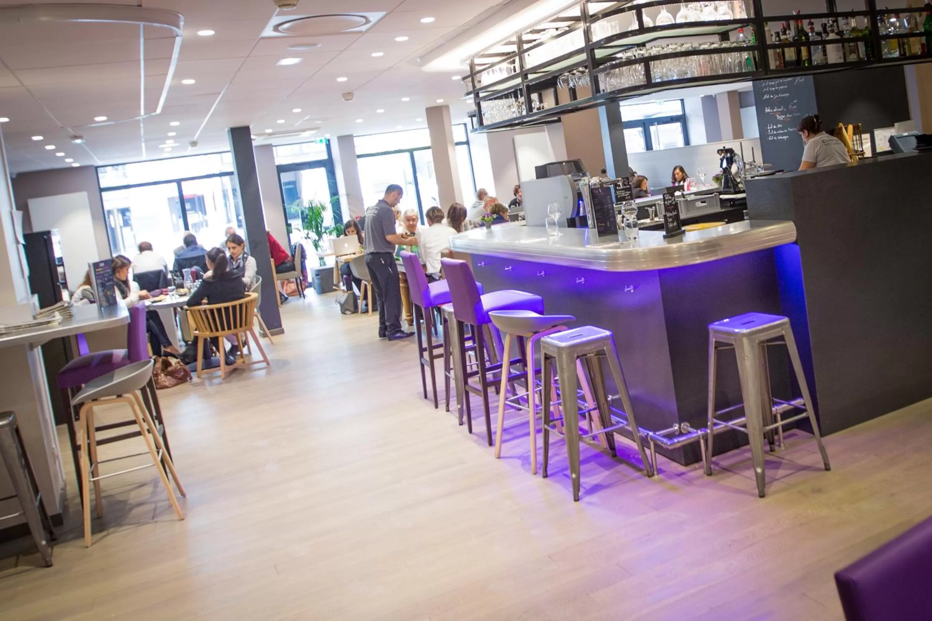 Restaurant/places to eat in Campanile Dijon Centre - Gare