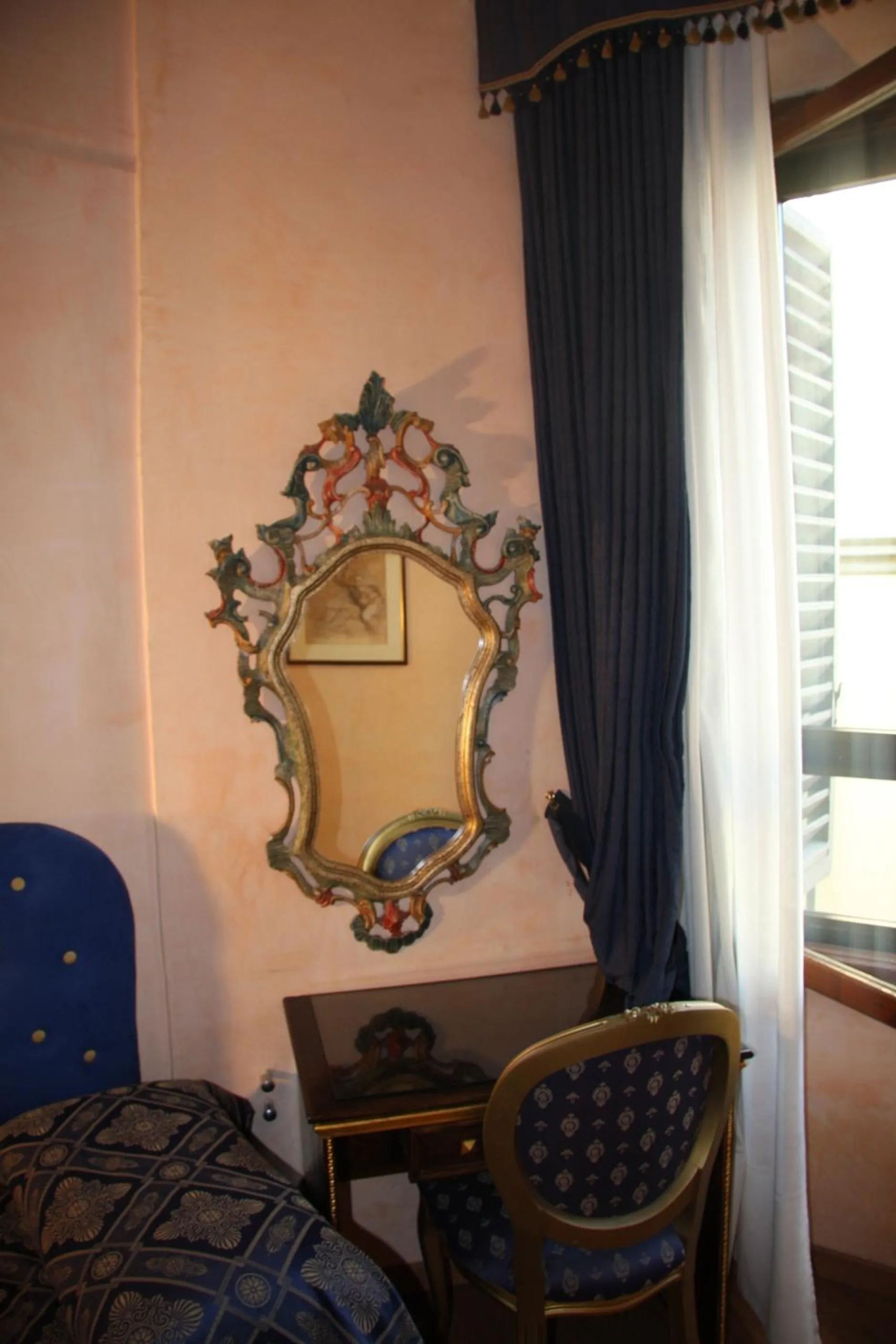 Decorative detail, Bed in Hotel Abaco