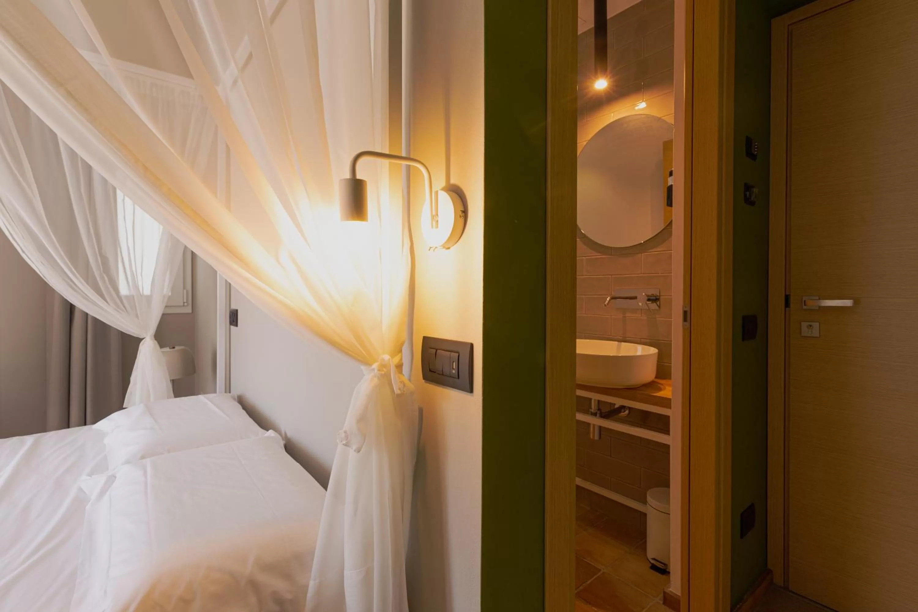 Photo of the whole room, Bed in Villa Totò Resort