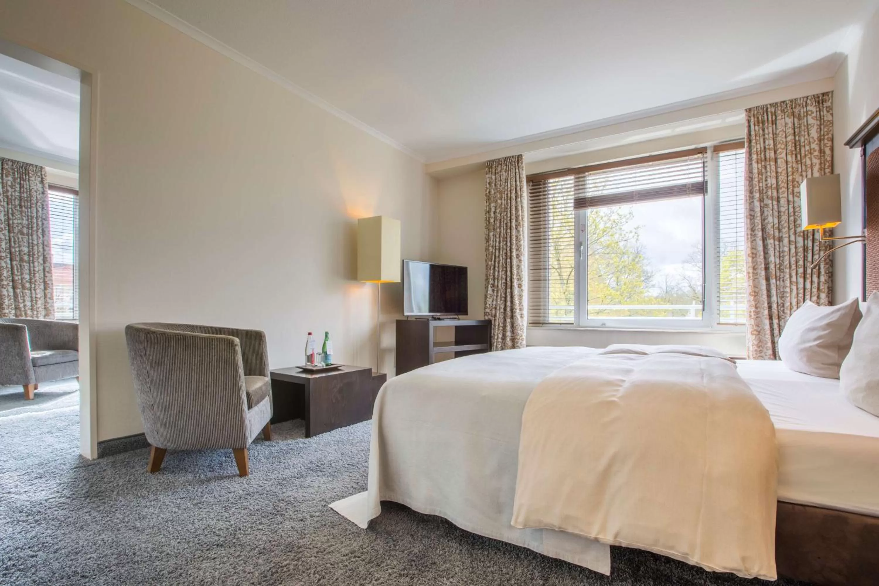 Junior Suite in Radisson Blu Senator Hotel, Lübeck