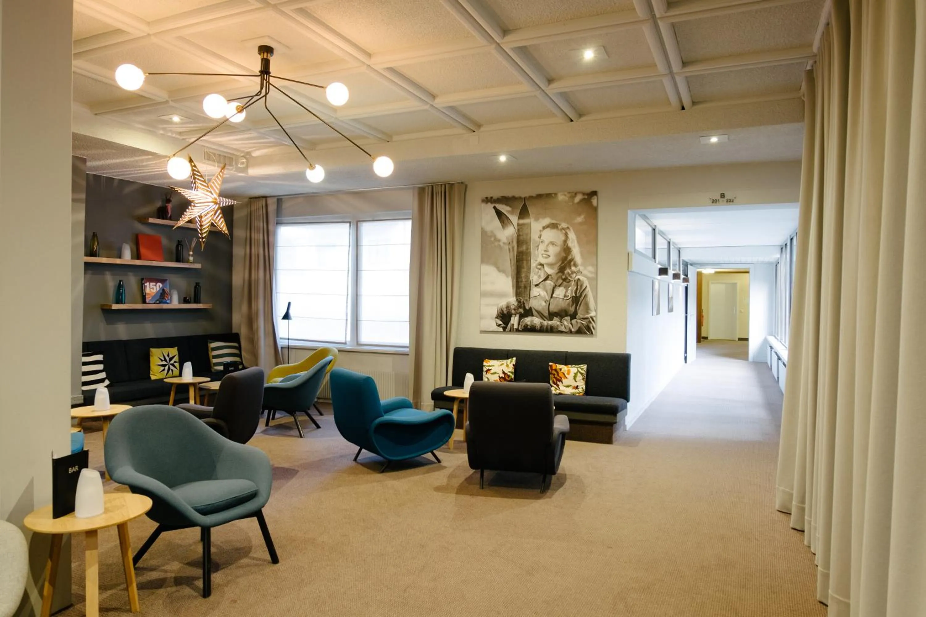 Lounge or bar in Hotel Ambassador Zermatt