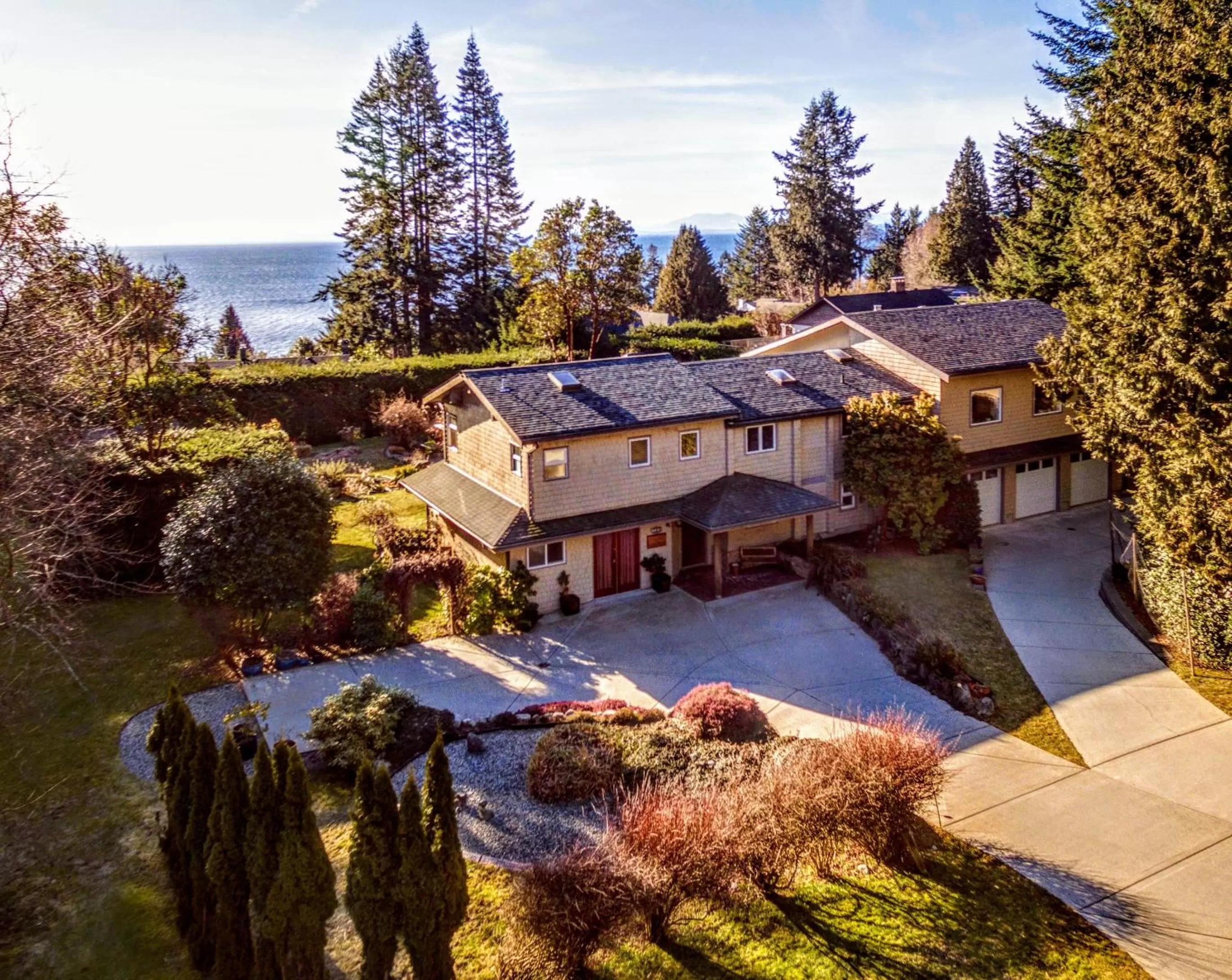 Bird's eye view, Pool View in Secret Beach B&B Suites