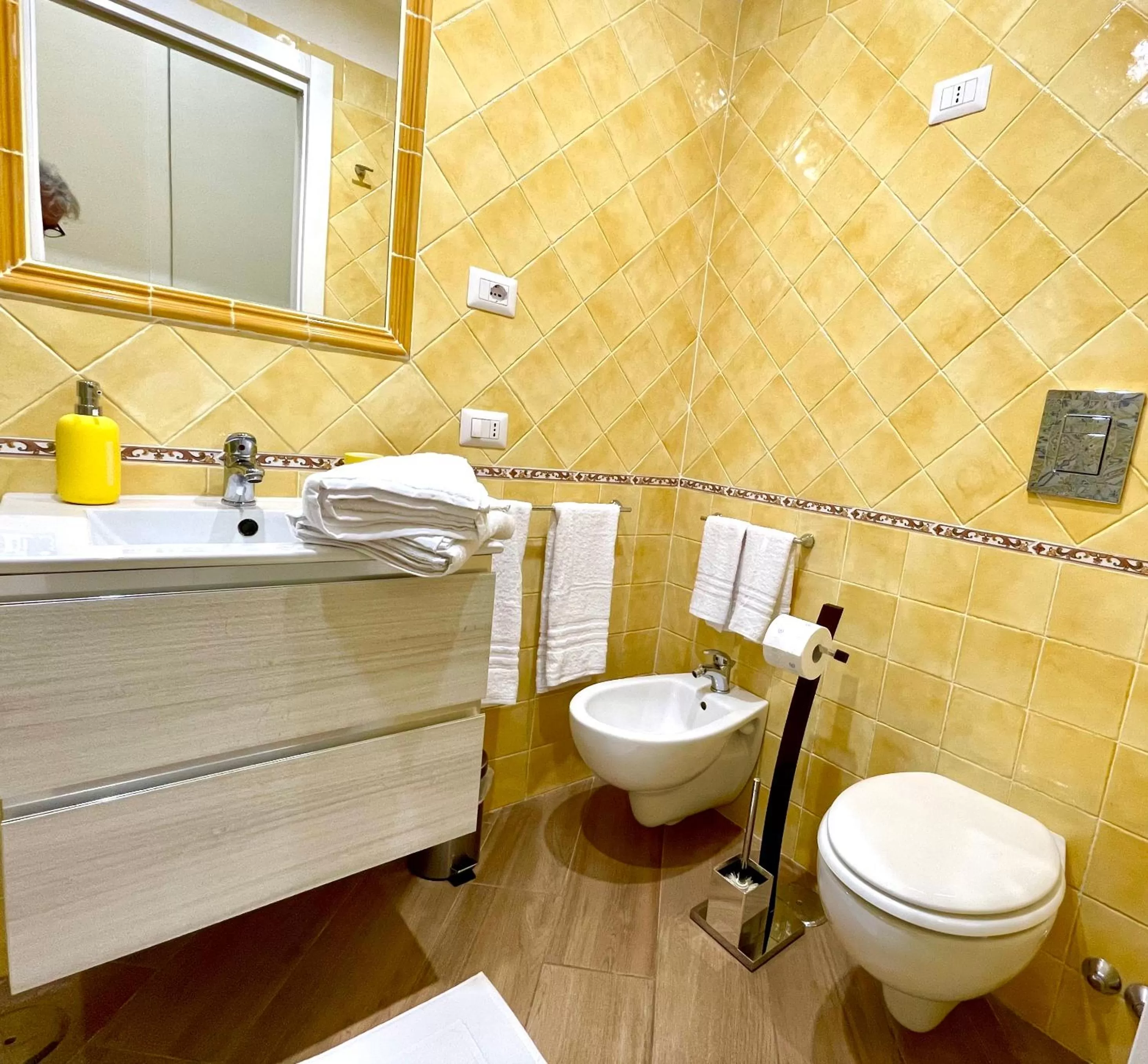 Shower, Bathroom in Mille Colori