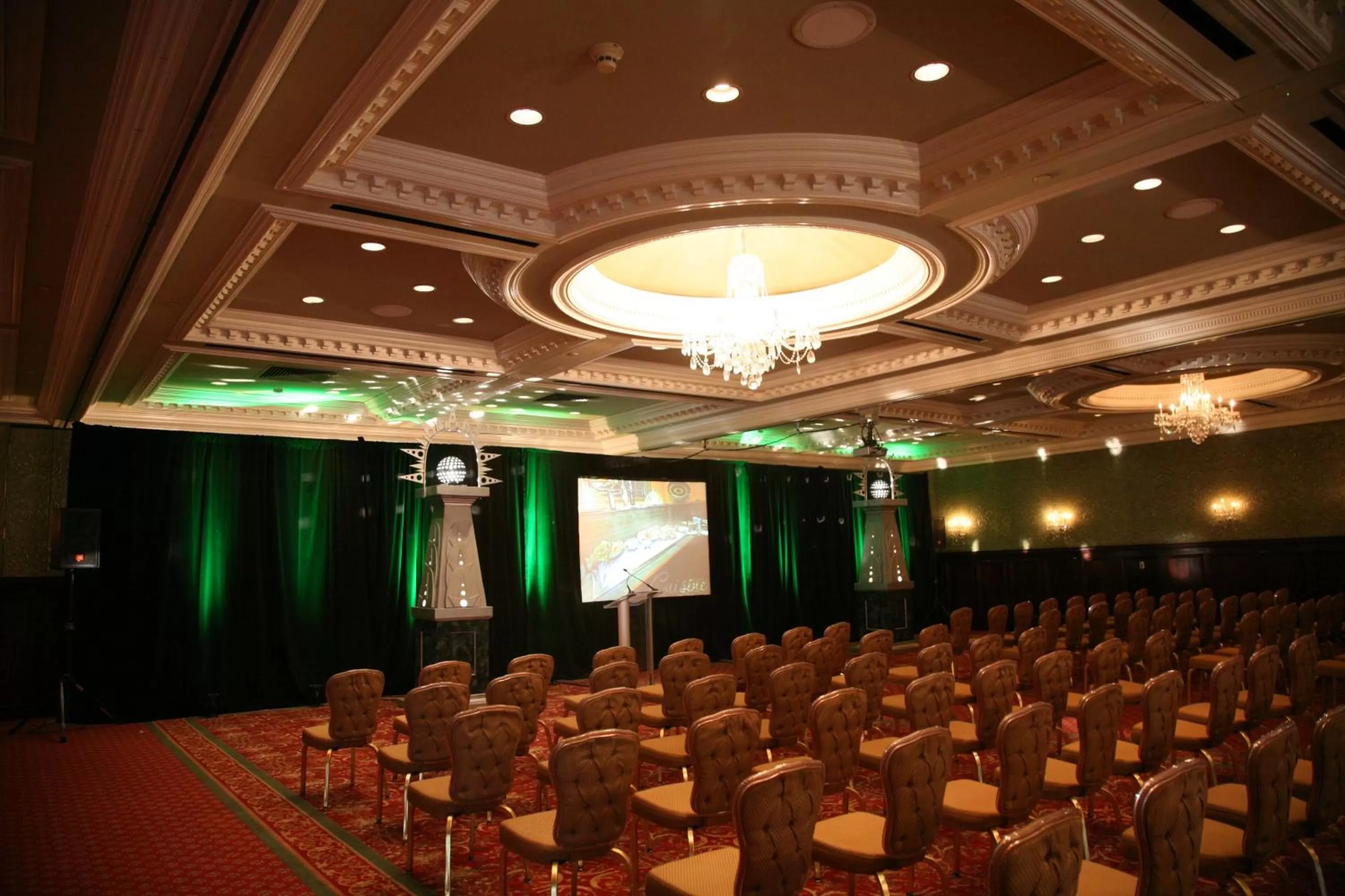 Business facilities in Radisson Hotel Cincinnati Riverfront