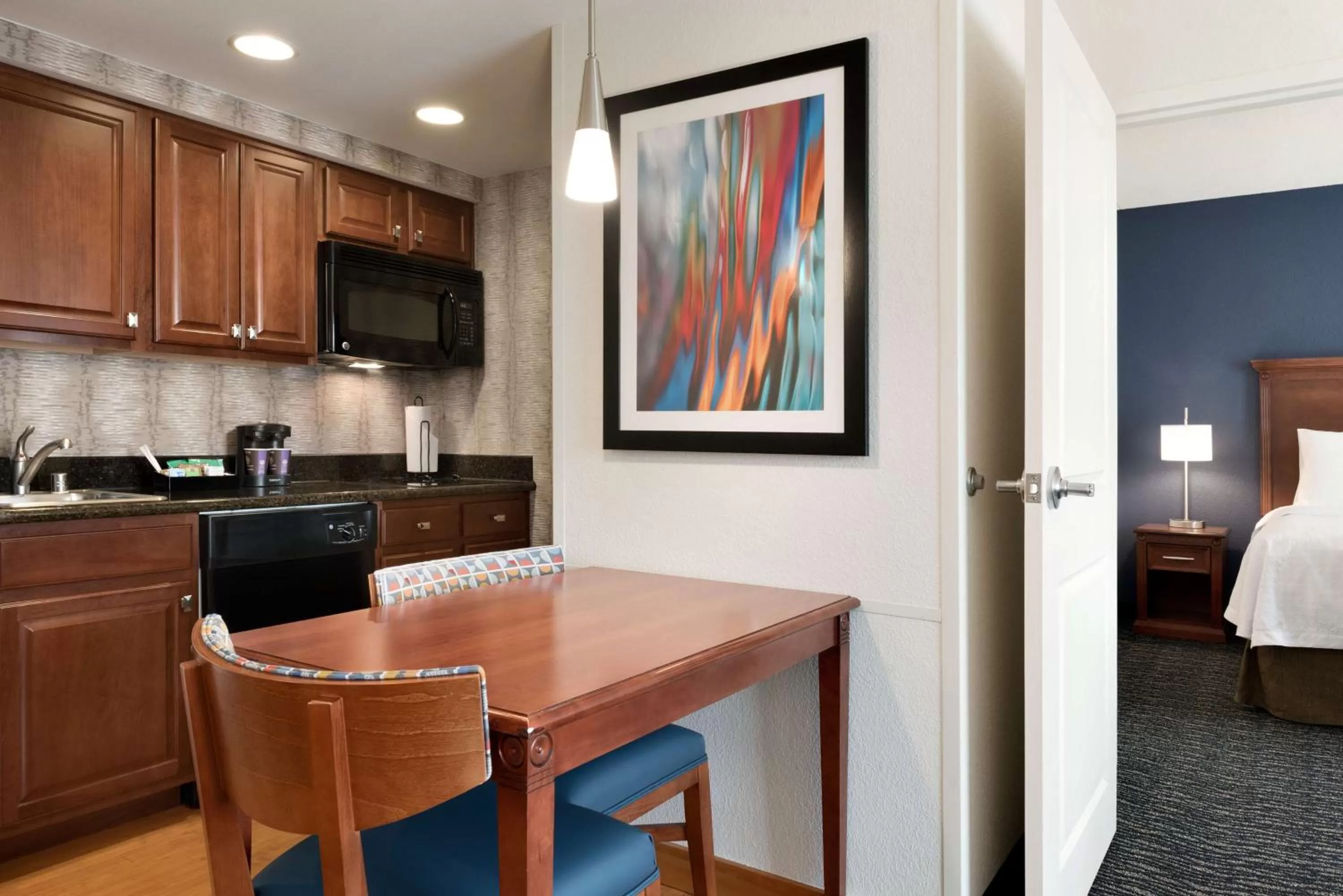 Kitchen or kitchenette, Bed in Homewood Suites by Hilton Madison West