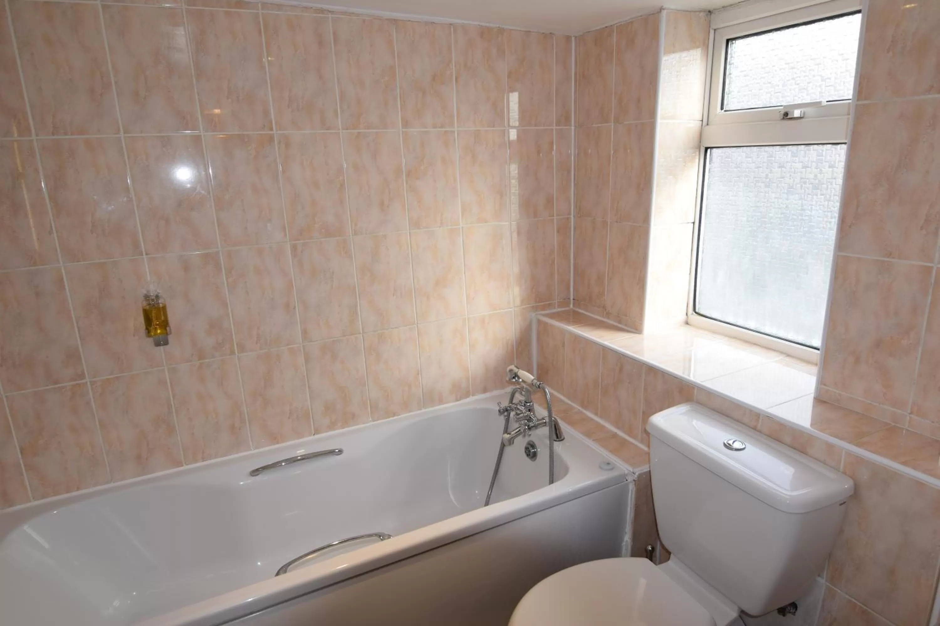 Bathroom in Castle Lodge