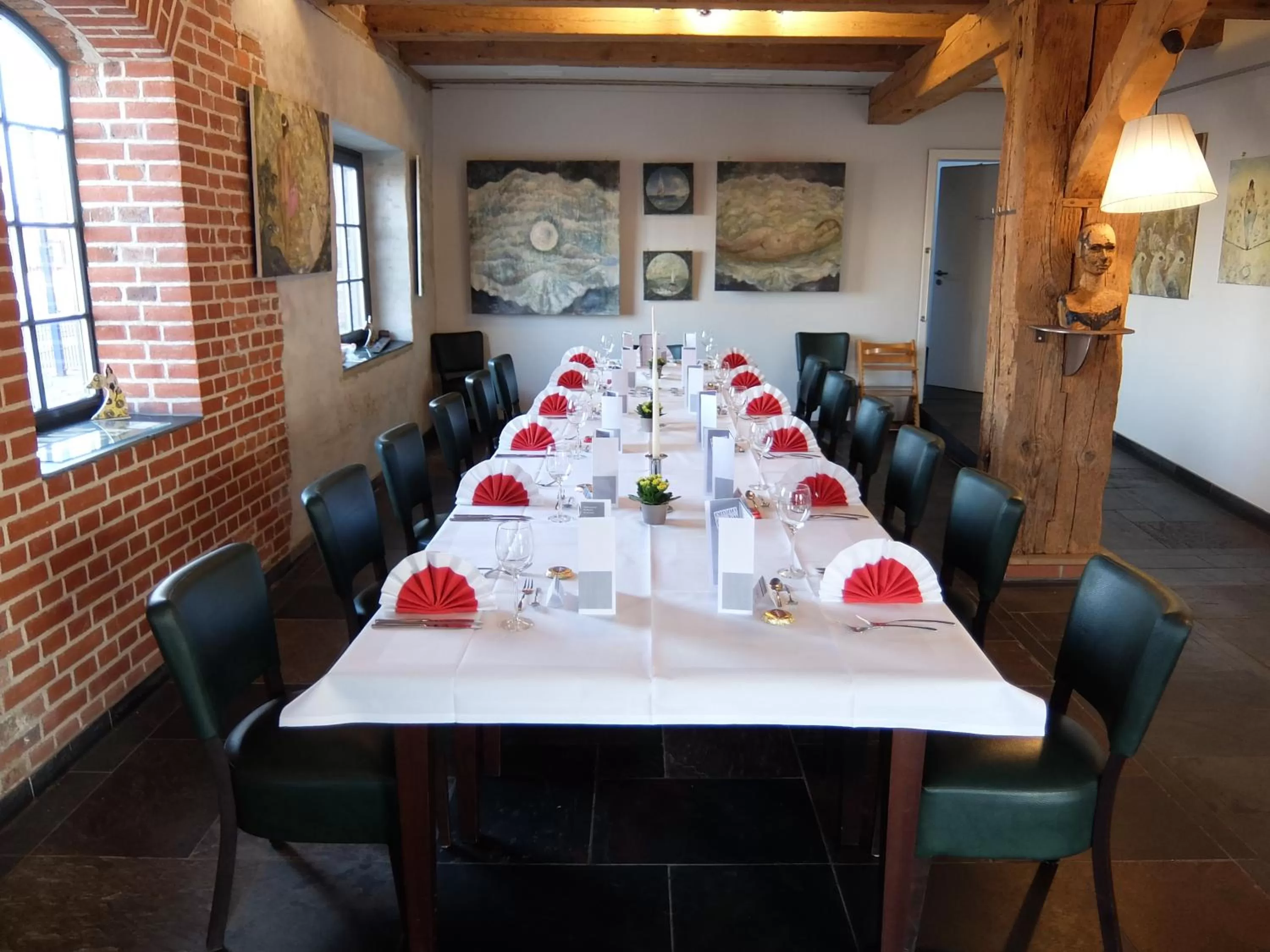 Restaurant/places to eat in Hotel Alter Hafenspeicher