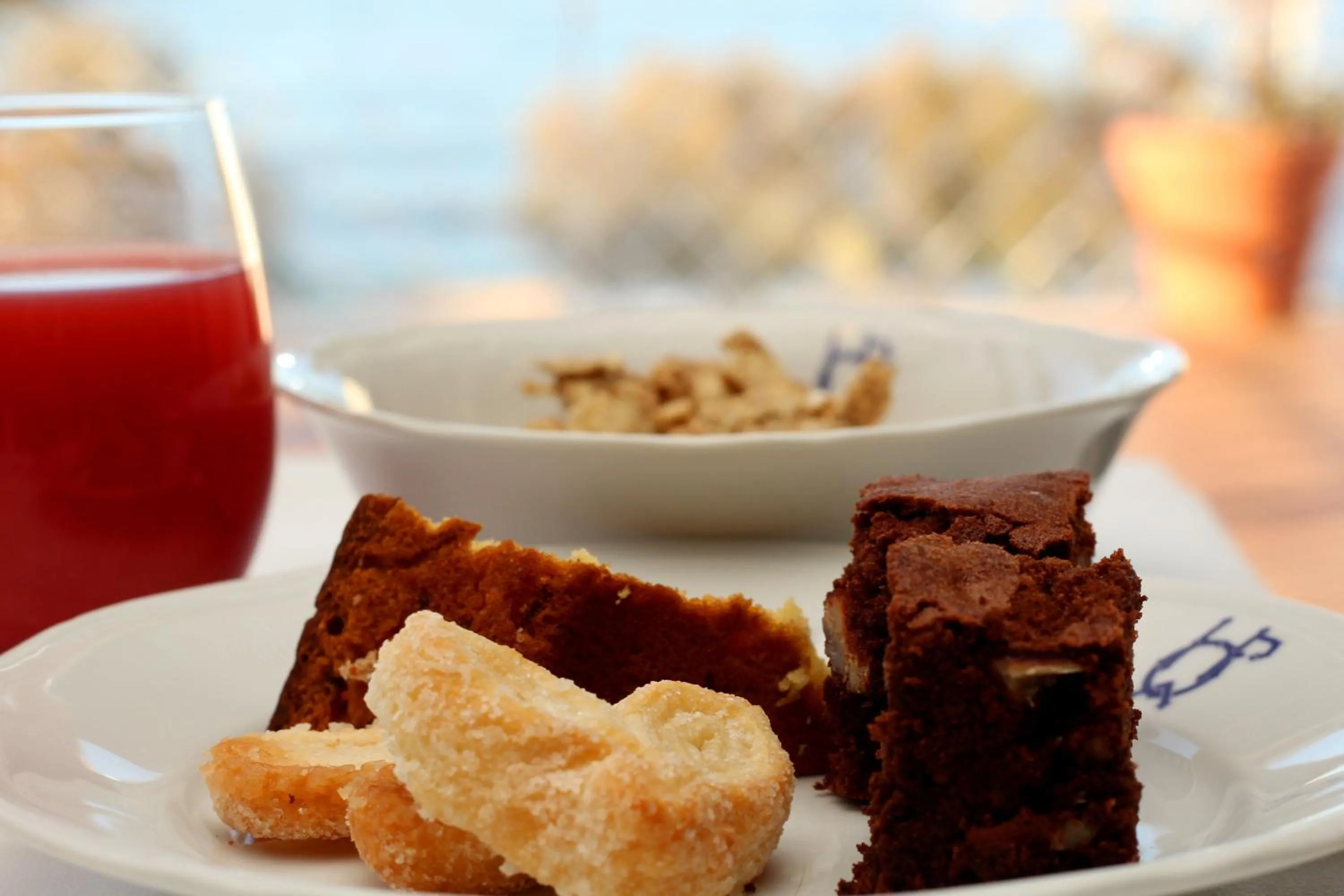 Buffet breakfast in Puntaquattroventi