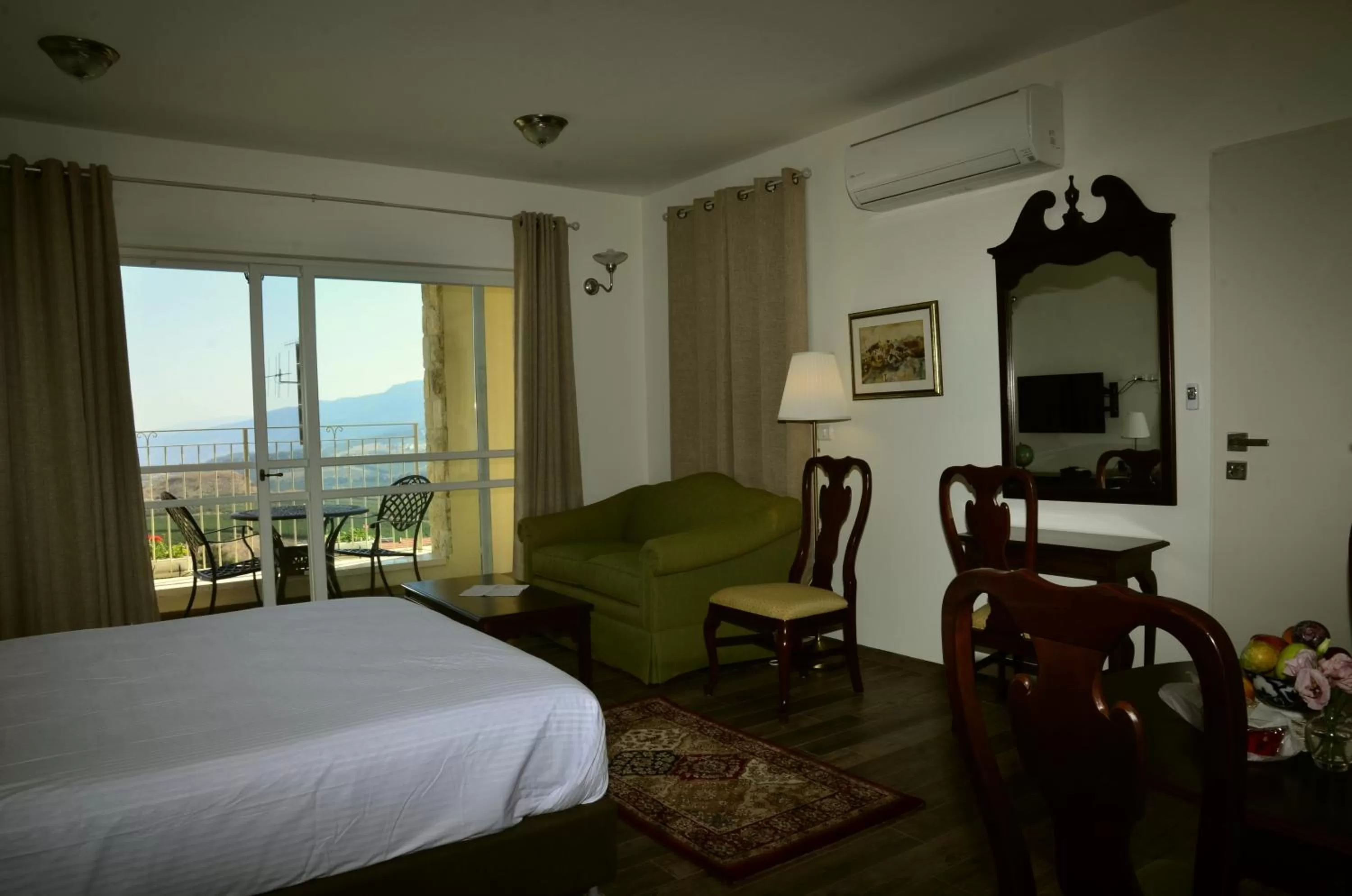 Balcony/Terrace, Bed in HaBaronit