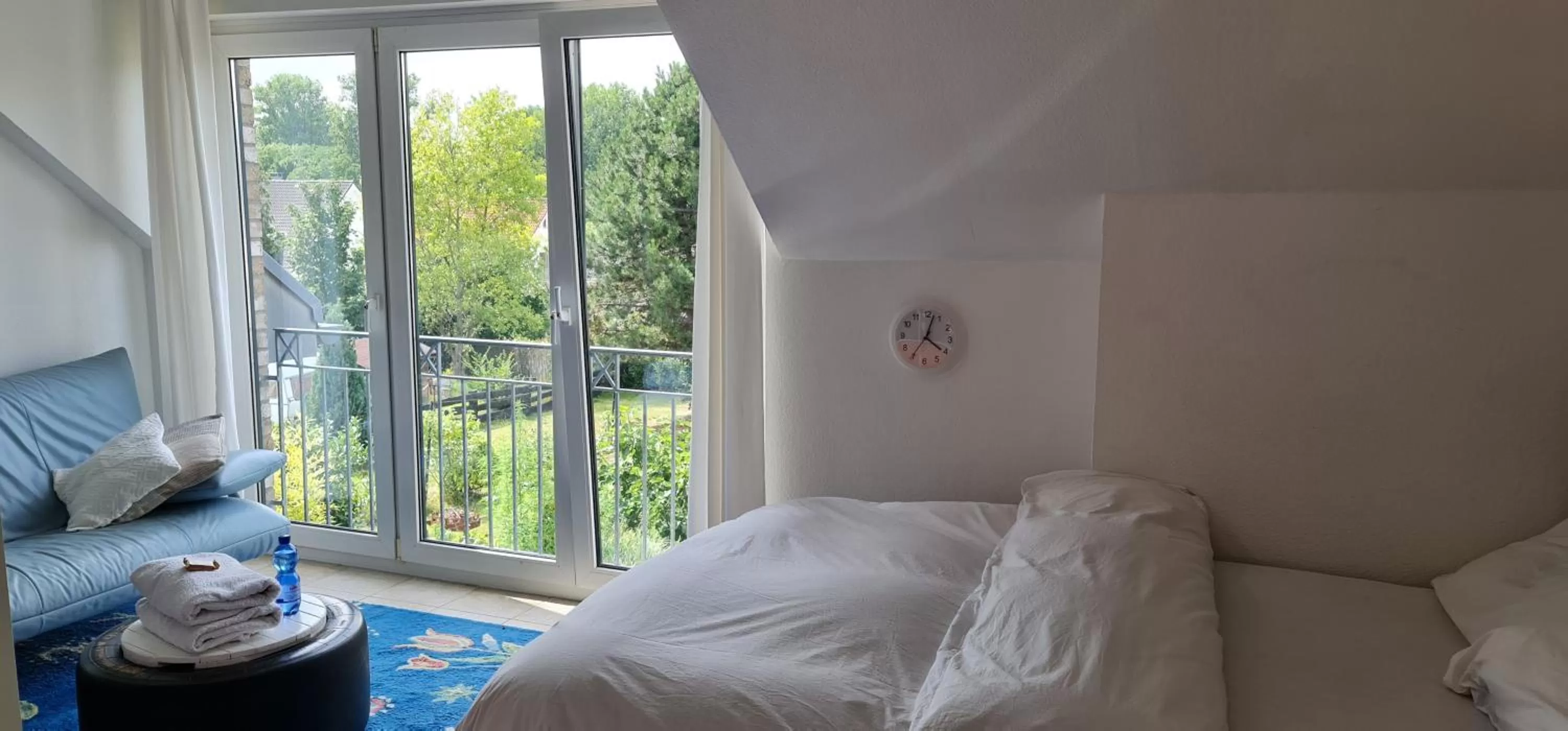 Bed in Schönste Lage am Rhein in unmittelbarer Stadtnähe, B & B