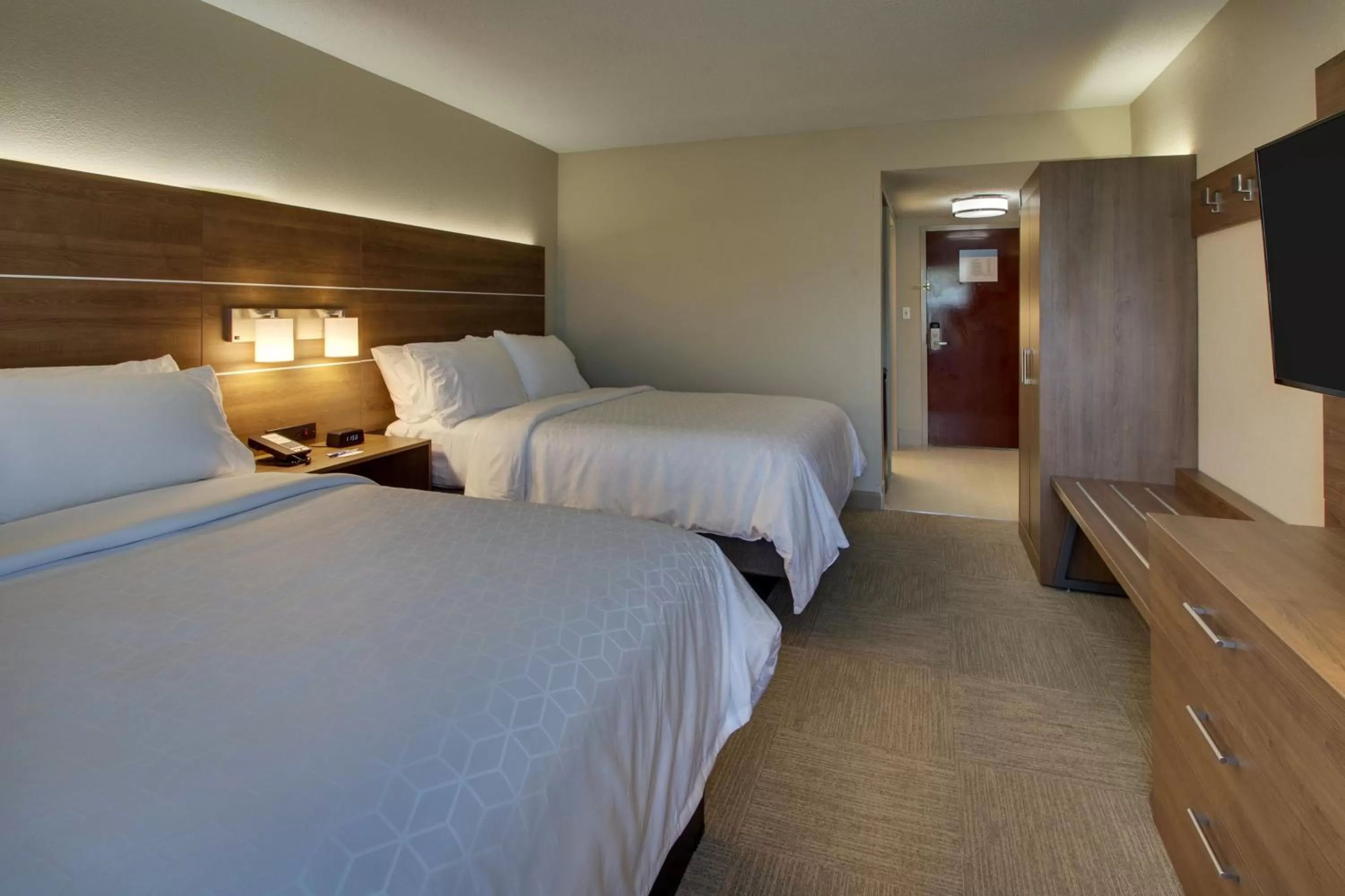 Photo of the whole room, Bed in Holiday Inn Express - Horse Cave by IHG