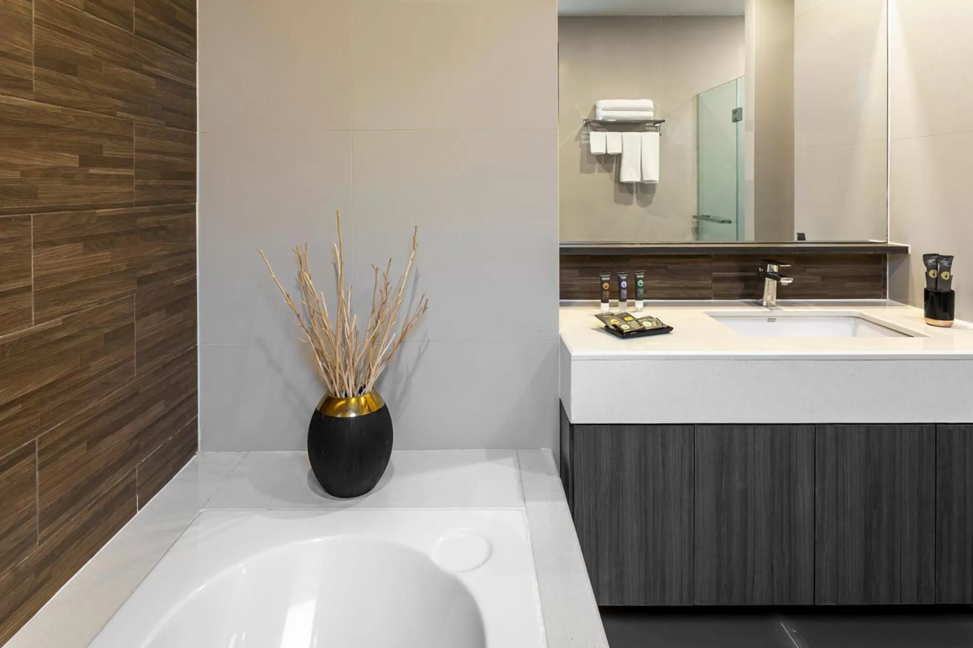 Bathroom in Novotel Suites Sukhumvit 39