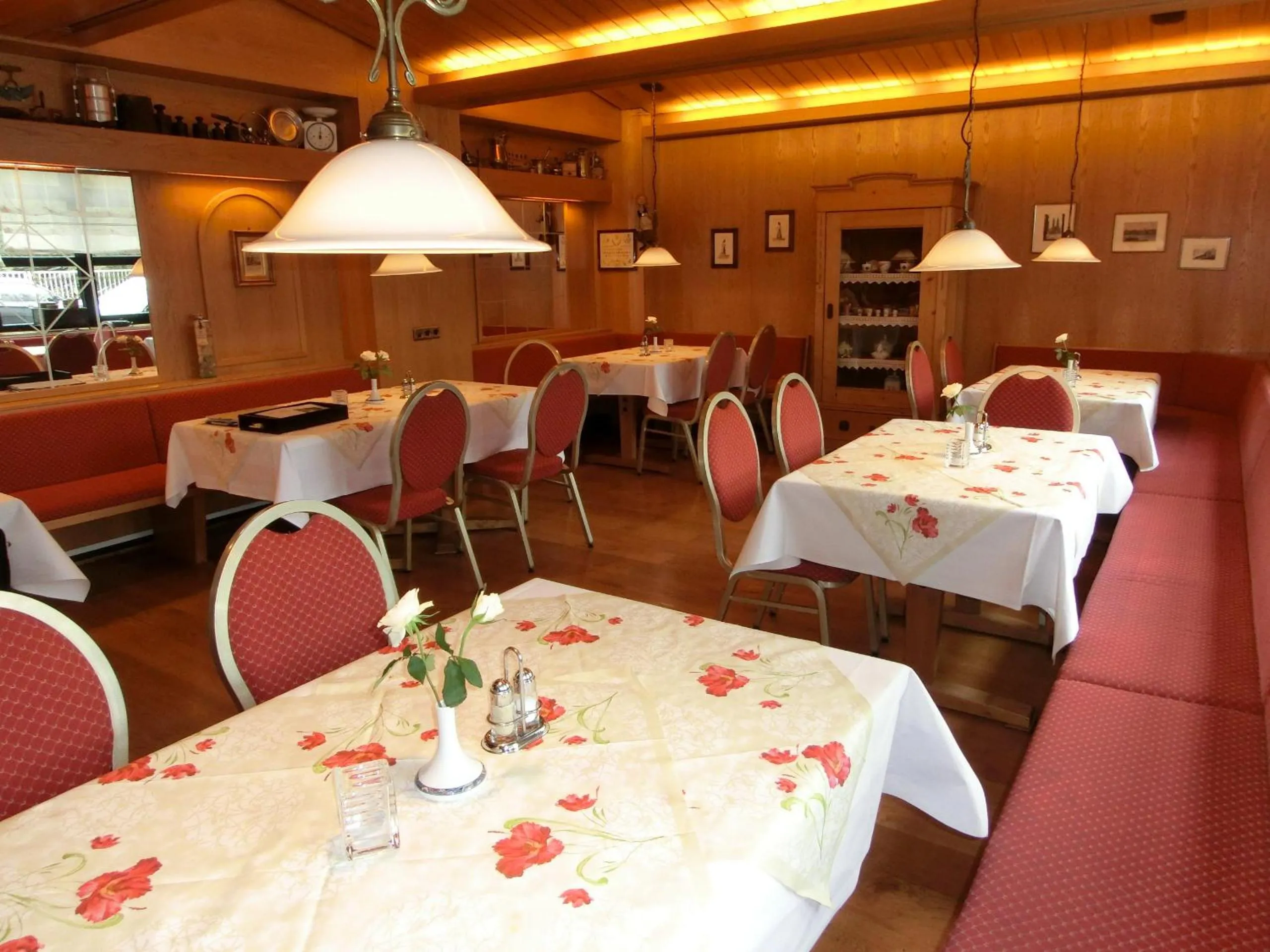 Restaurant/places to eat in Hotel Scholz