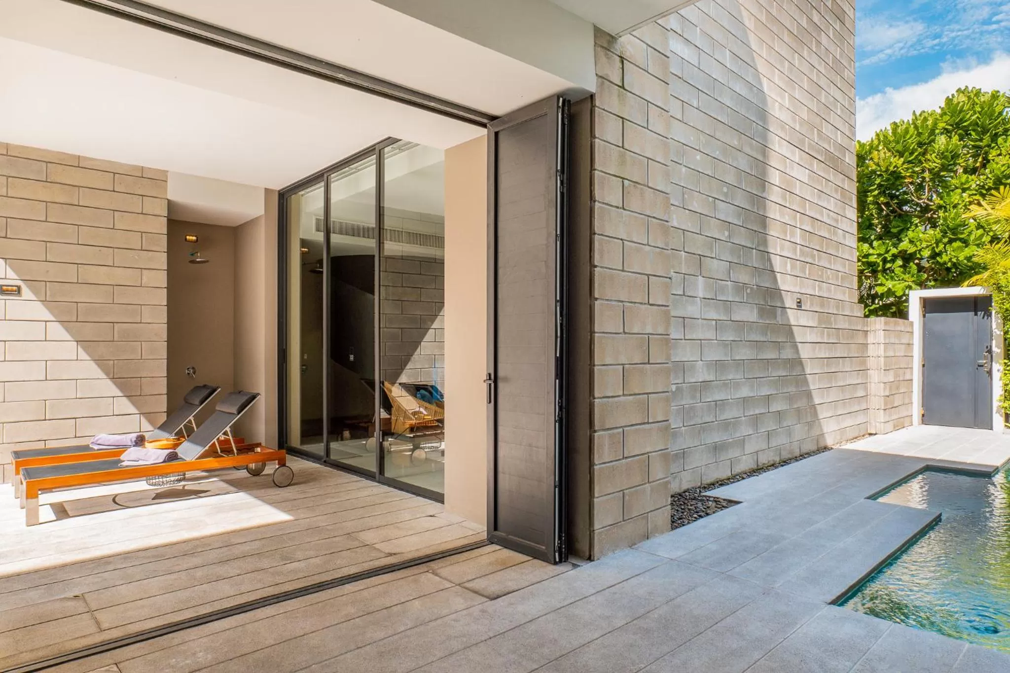 Pool view in Cross Pattaya Oceanphere - formerly X2 Pattaya Oceanphere