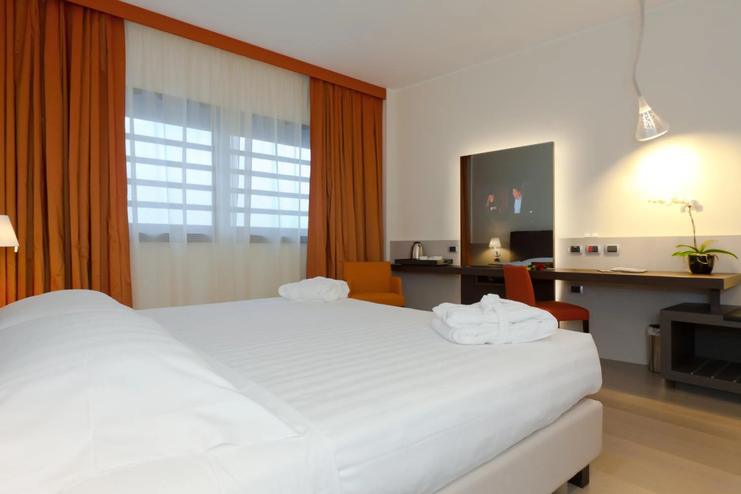 Bedroom, Bed in RMH MODENA DES ARTS